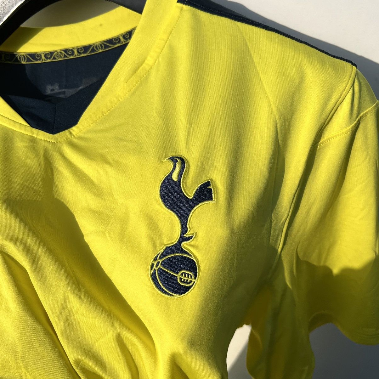Under Armour Tottenham Hotspur FC 2014 2015 Football Shirt Soccer Jersey Size US M / EU 48-50 / 2 - 3 Thumbnail