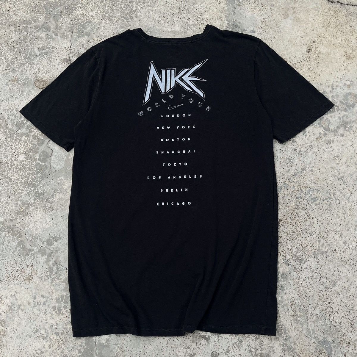Nike Nike World Tour Nice Print Out Limited Design Tee Rare Size US M / EU 48-50 / 2 - 2 Thumbnail