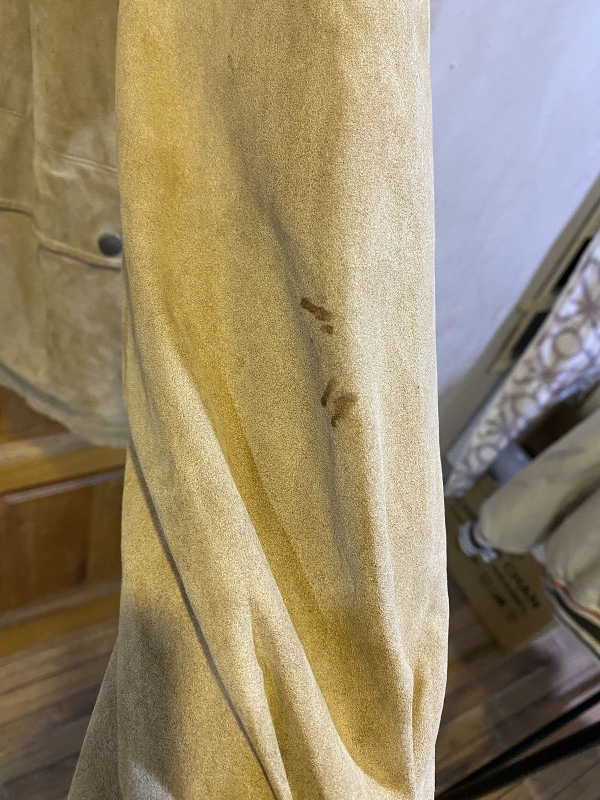 Burberry Burberry London Vintage Suede Leather Jacket Beige Size US M / EU 48-50 / 2 - 11 Thumbnail