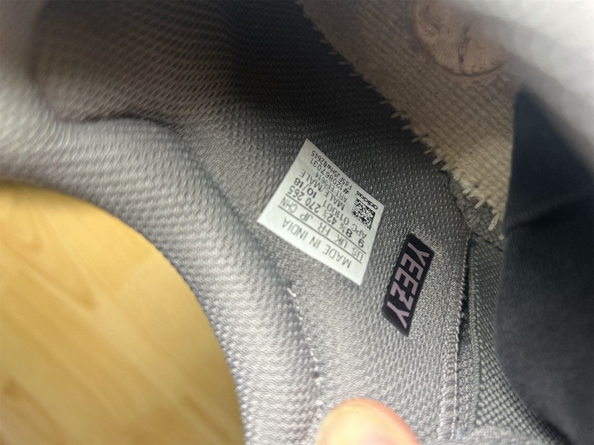 Adidas Yeezy Boost 700 Mauve Size US 9 / EU 42 - 7 Thumbnail