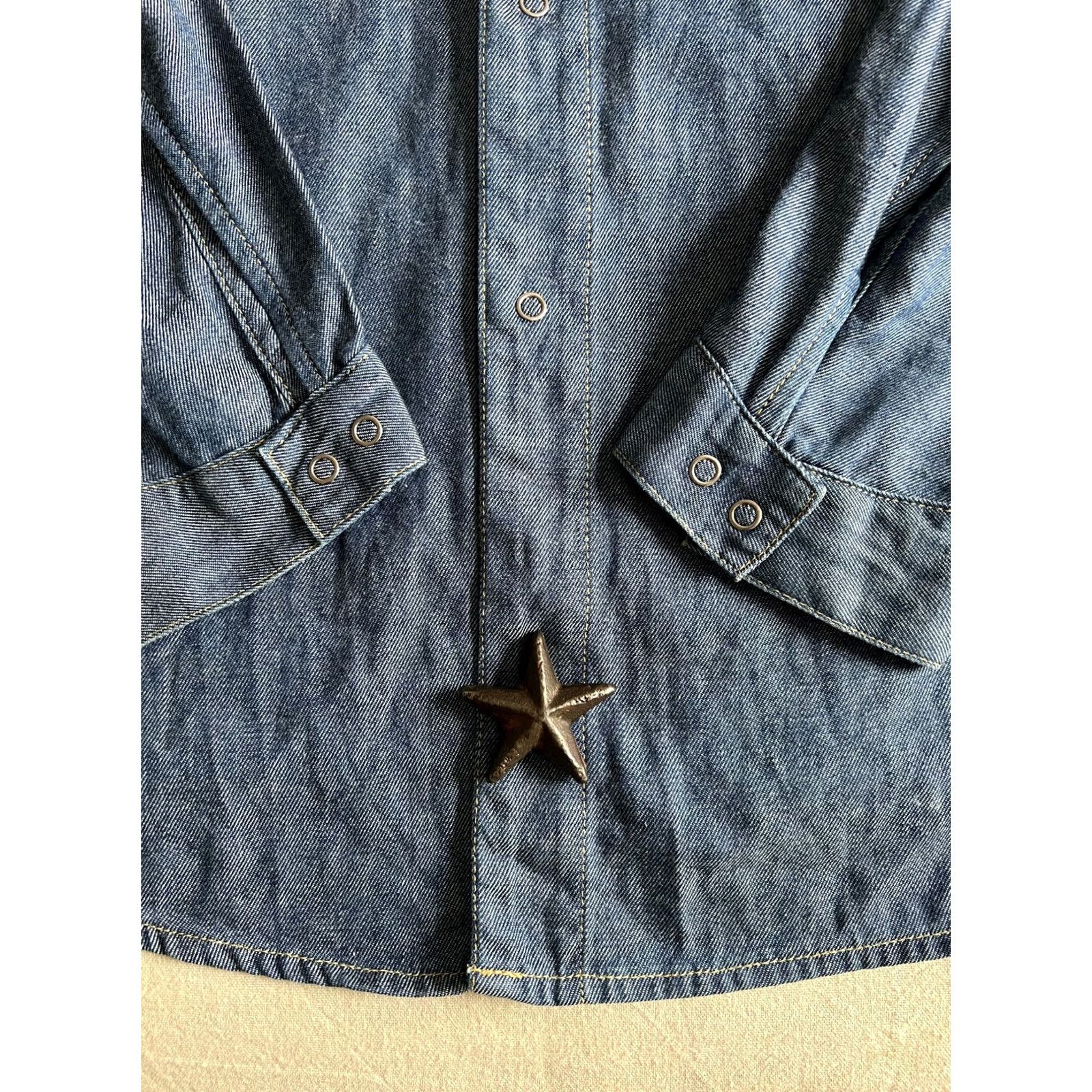 Levi's VINTAGE Levi's Engineered Shirt Mens L Denim Blue 2000 Y2K Twisted Line Twist Engineered Pocket Front Riveted X-Large Size US L / EU 52-54 / 3 - 5 Thumbnail
