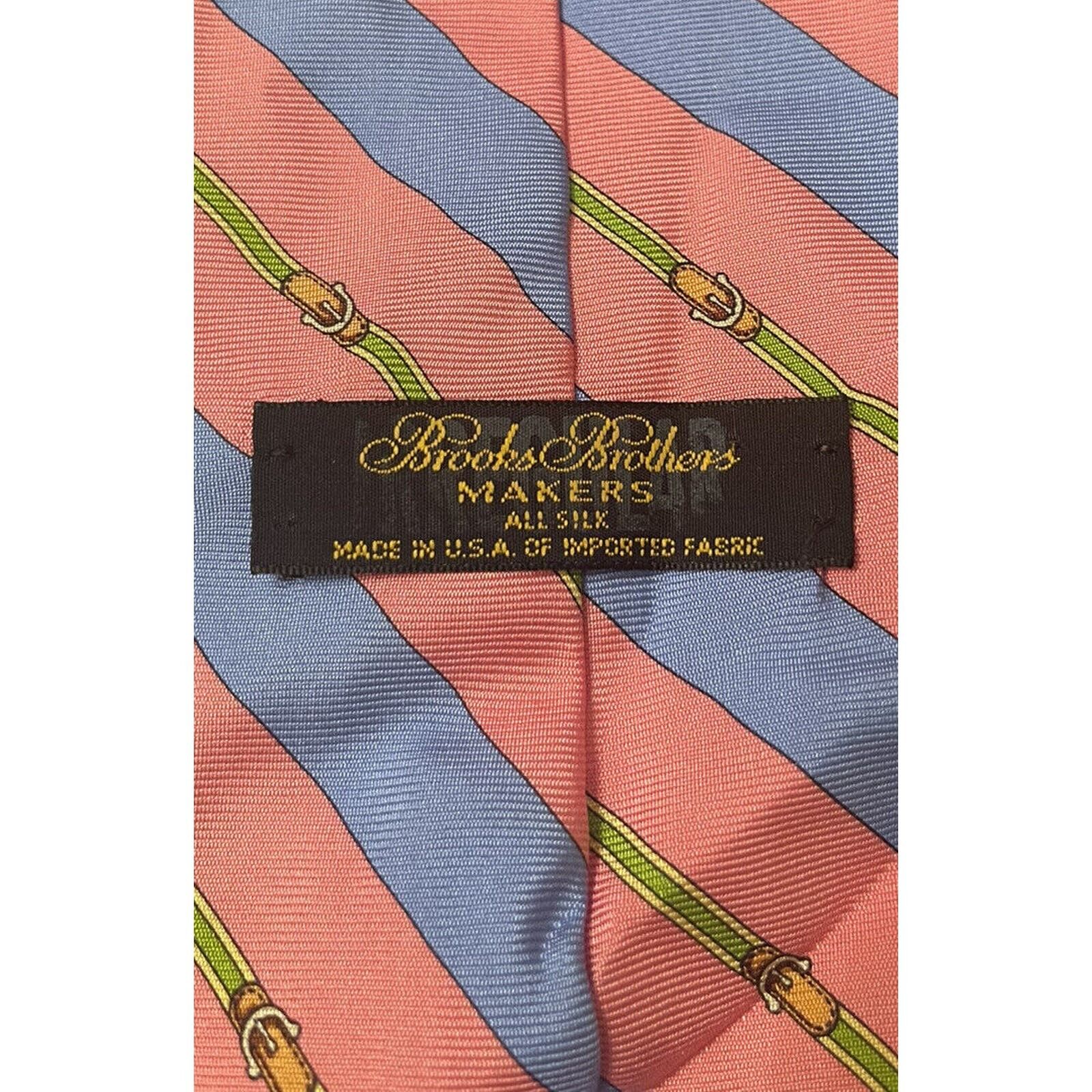 Brooks Brothers Brooks Brothers Makers All Silk Imported Fabric Size ONE SIZE - 11 Preview