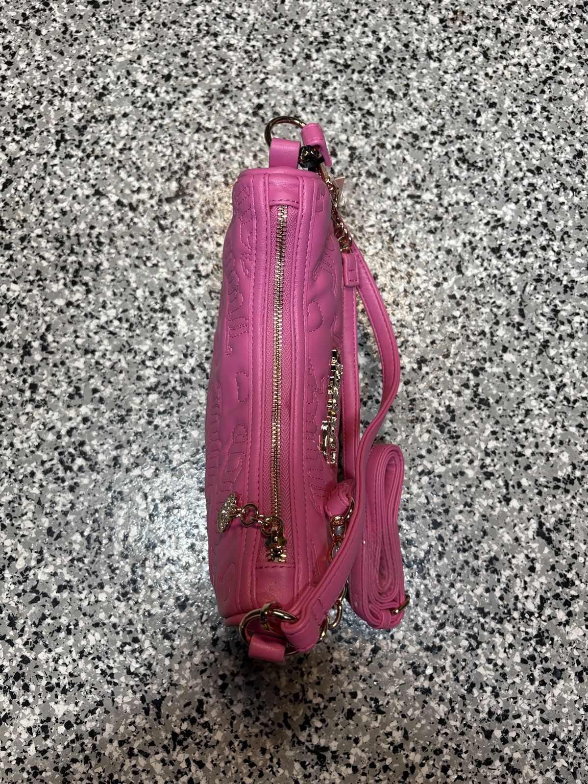Juicy Couture Vintage Y2K Juicy Couture Hot Pink Heart Stitch Shoulder Bag Size ONE SIZE - 3 Thumbnail