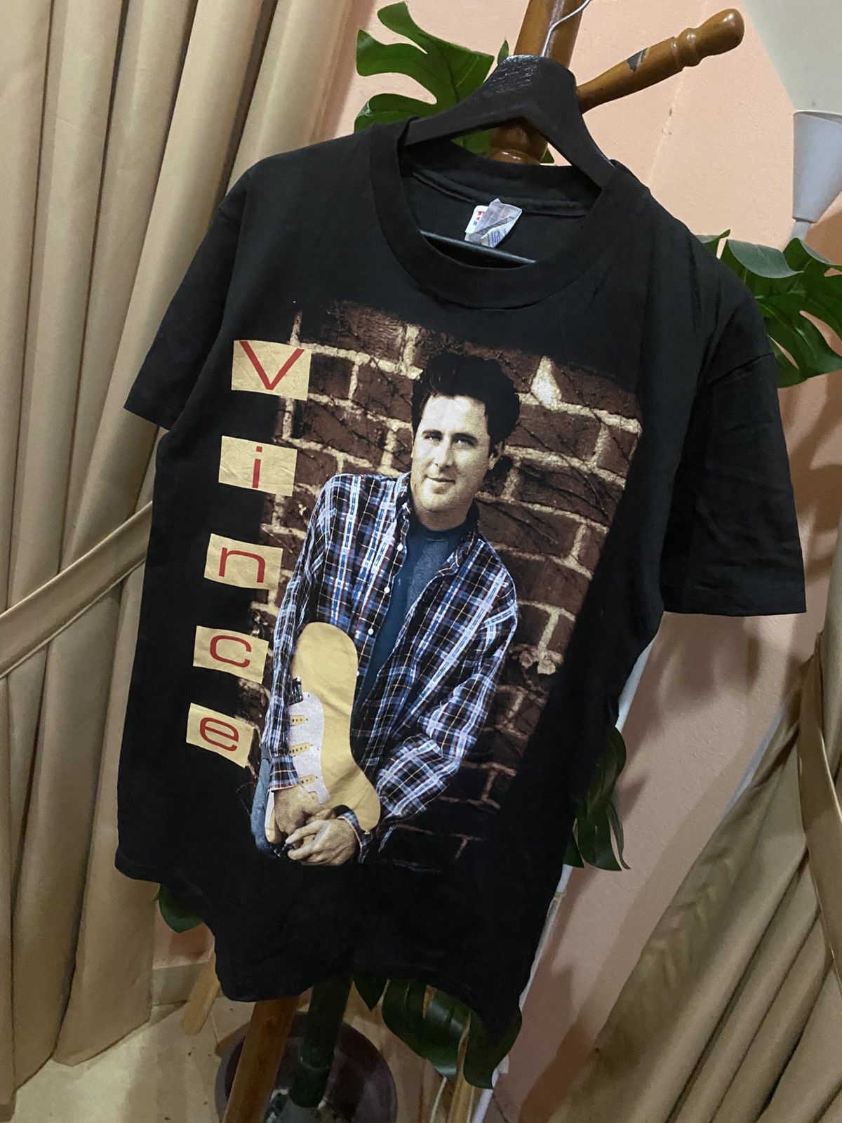 Band Tees Vintage Vince Gill 1995 Country Tour T-Shirt Black Hanes USA Size US M / EU 48-50 / 2 - 2 Thumbnail