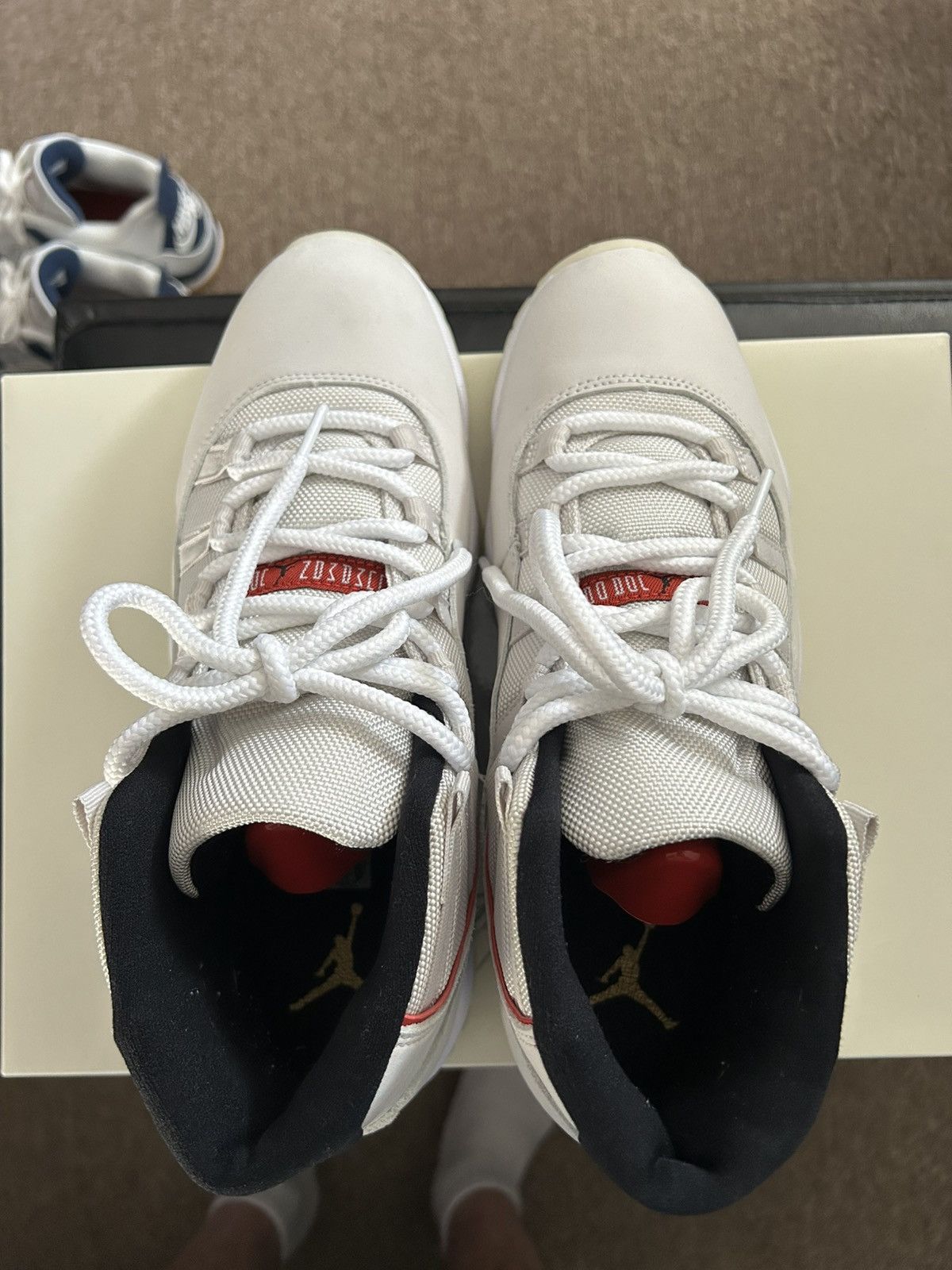 Jordan Brand × Nike Jordan 11 platinum tint Size US 9.5 / EU 42-43 - 2 Thumbnail