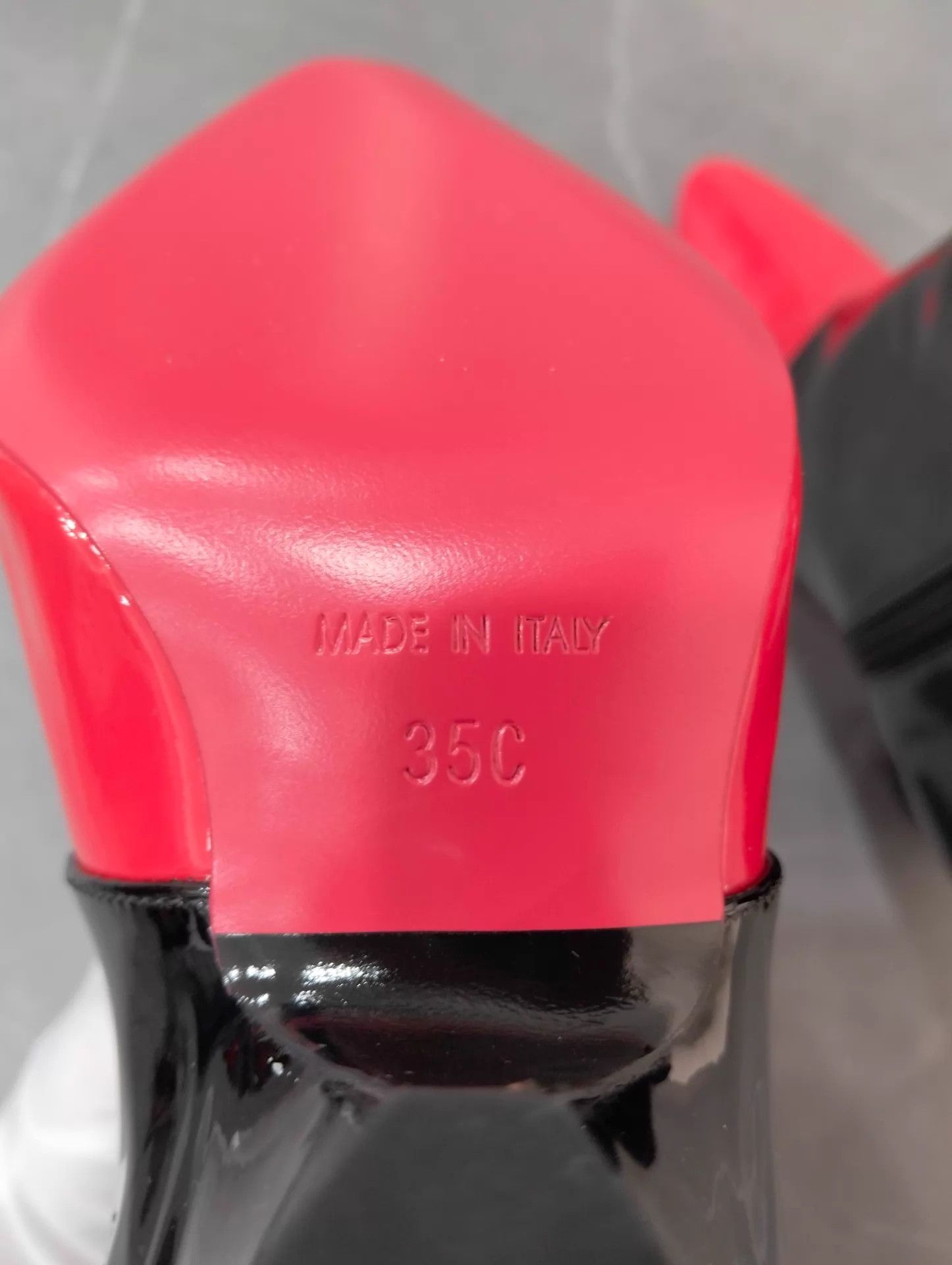 Chanel Chanel Black Red Patent Leather Colorblock Boots Size 36 Size US 5.5 / IT 35.5 - 8 Thumbnail