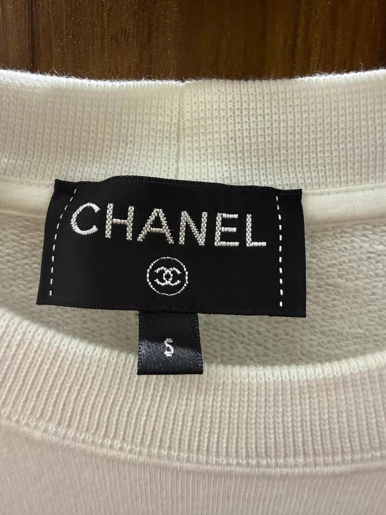 Chanel Chanel Camelia graffiti sweatshirt Size S / US 4 / IT 40 - 4 Thumbnail