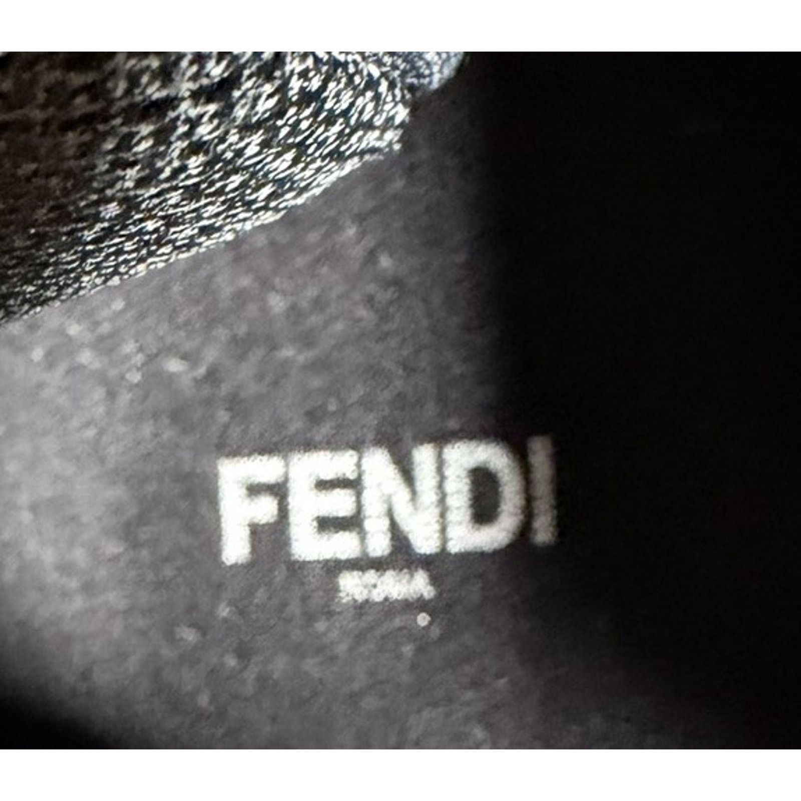 Fendi Size 8UK/9US - Fendi Vitello Logo Leather High Top Size US 9 / EU 42 - 8 Thumbnail