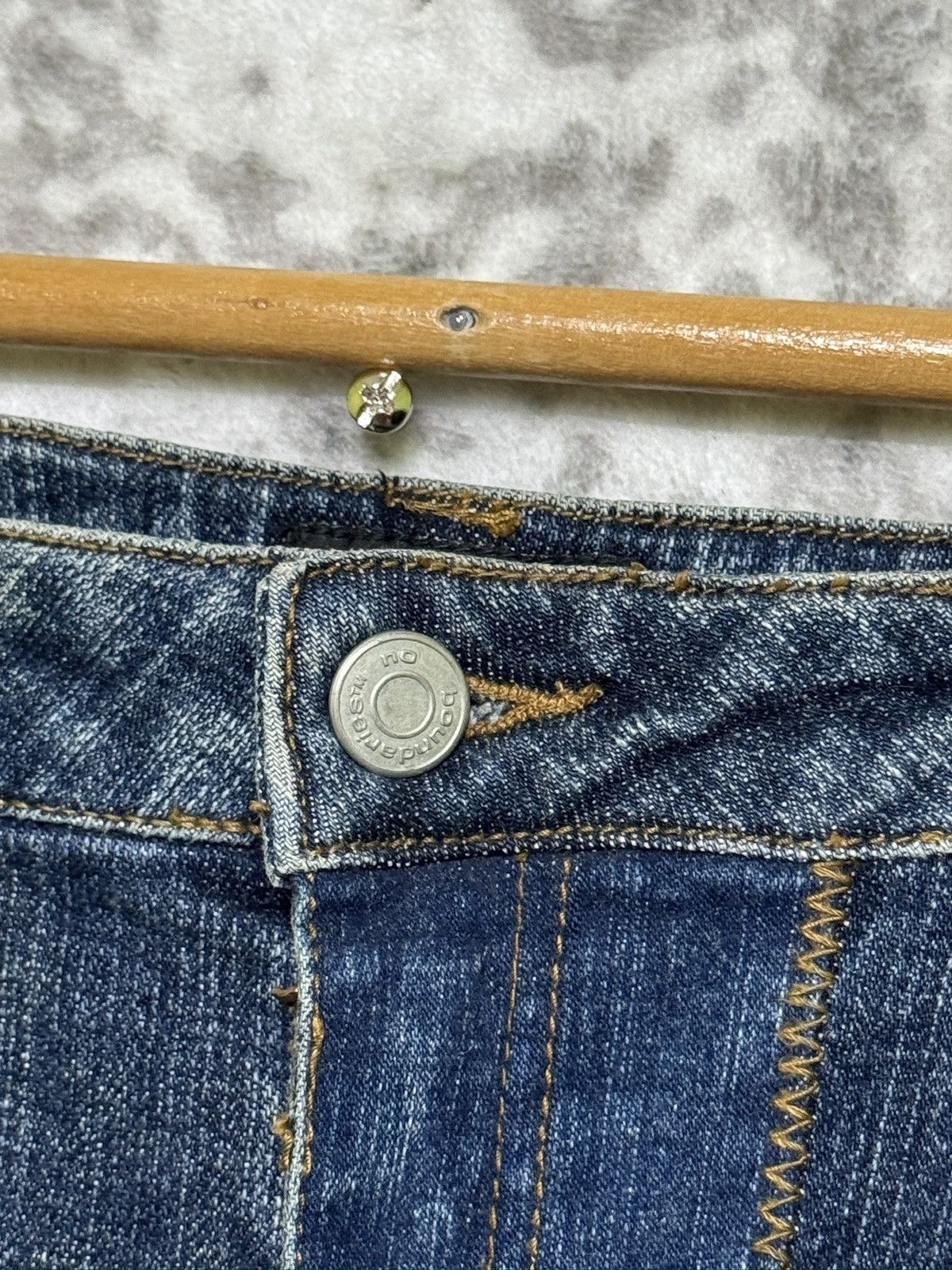 Japanese Brand Vintage No Boundaries Y2K Reconstructed Bootcut Denim Jeans Size US 28 / EU 44 - 7 Thumbnail