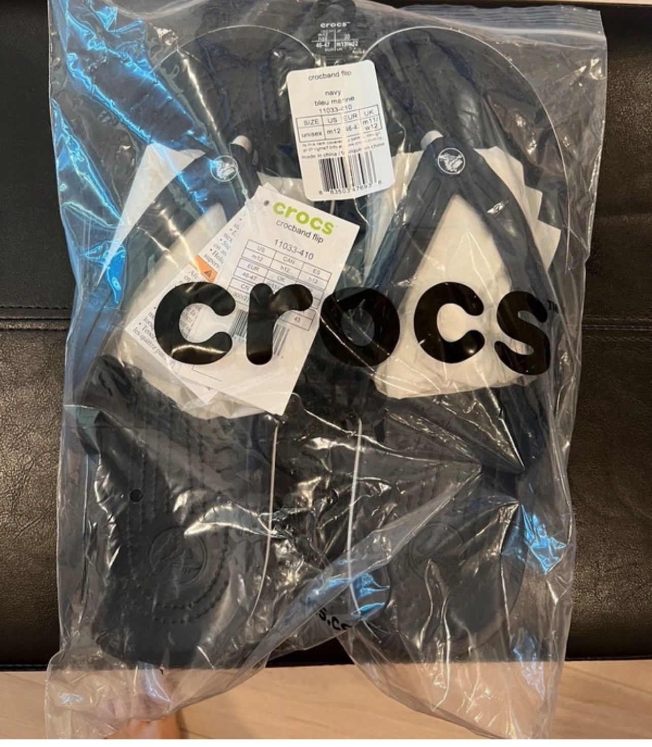 Crocs NWT Crocs Unisex Crocband Flip Flops, Bleu Marine Navy, 12 Size US 12 / EU 45 - 6 Thumbnail