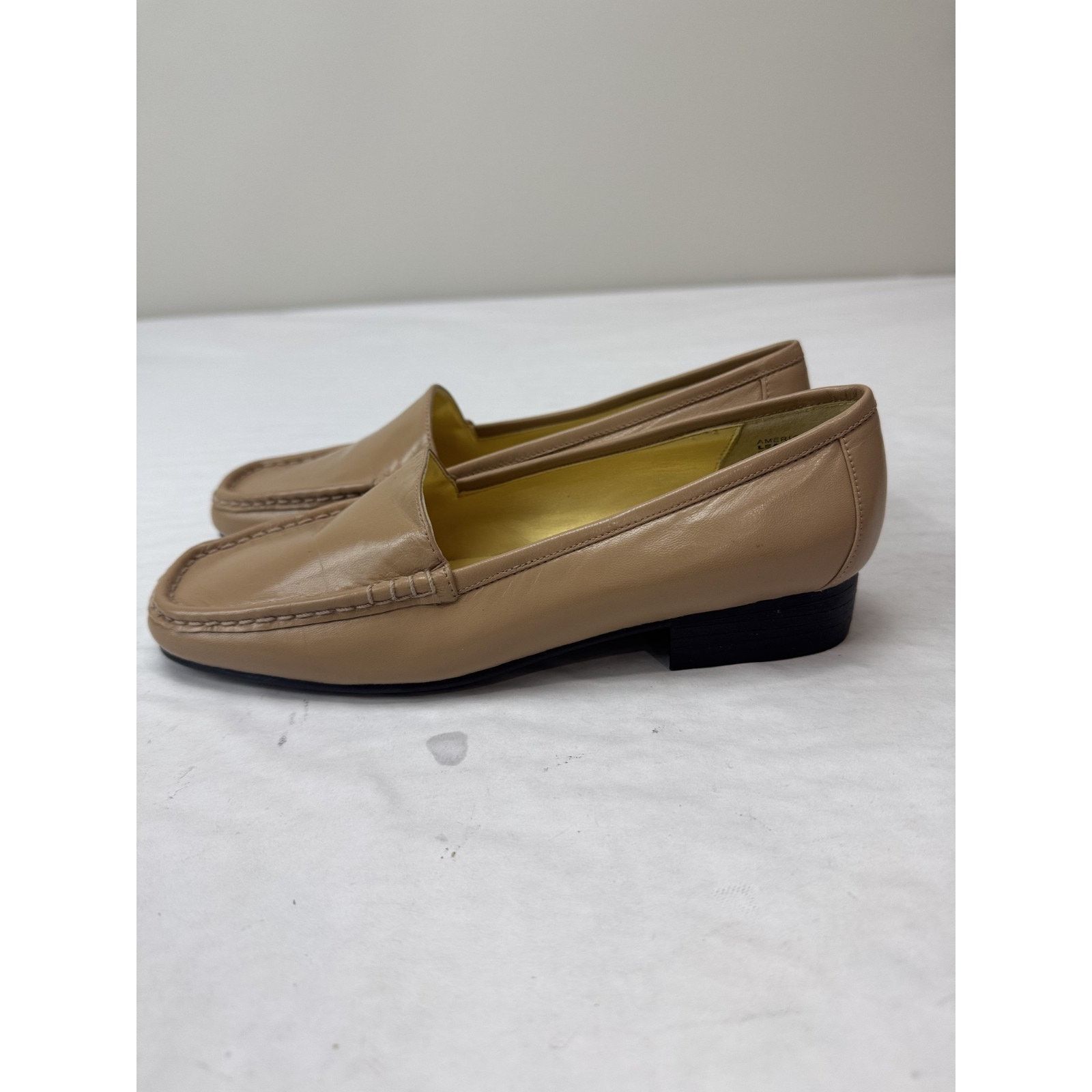 Other Bellini Genuine Leather Loafer Shoes Tan Flats Preppy 5.5 Size US 5.5 / IT 35.5 - 5 Thumbnail