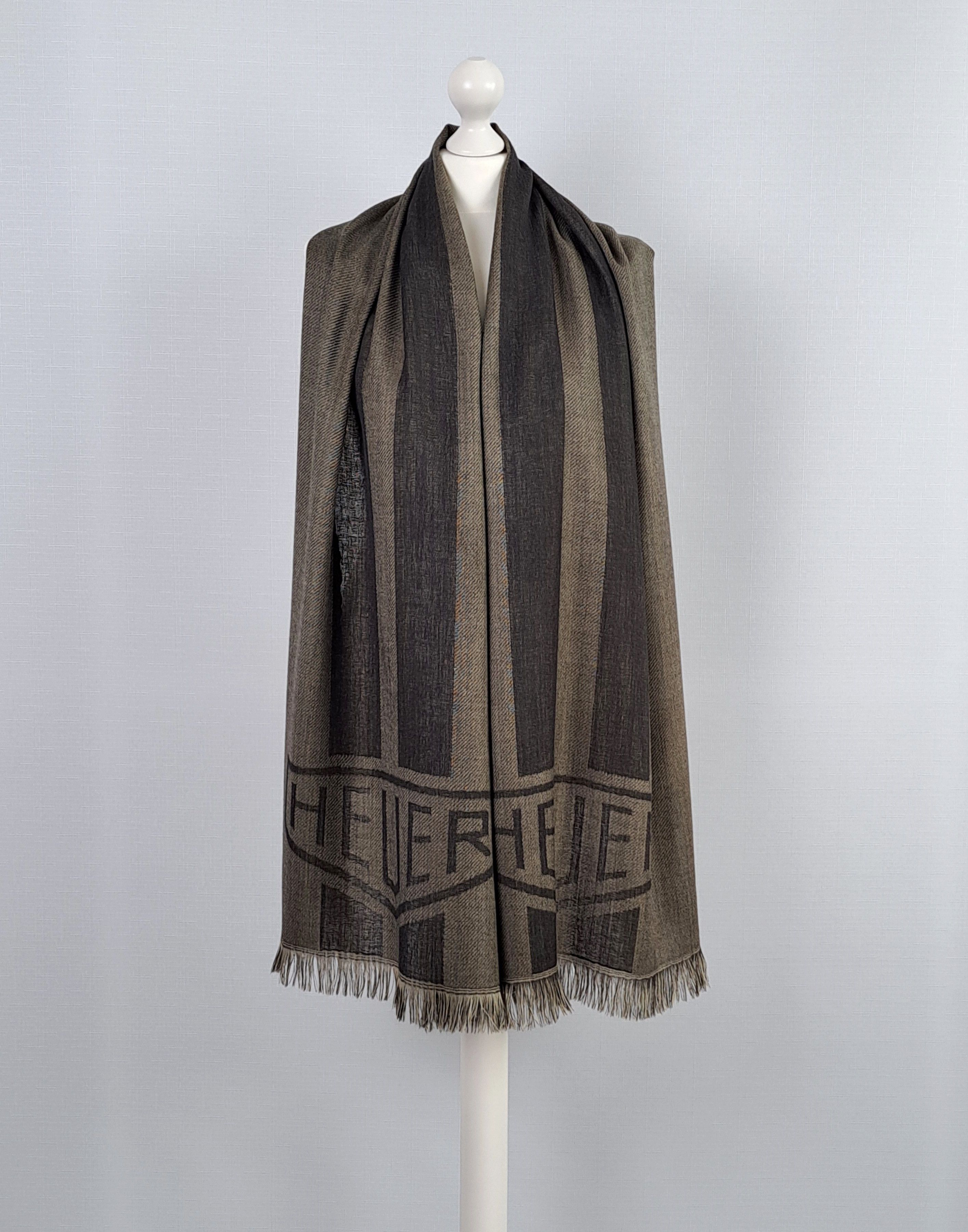 Tag Heuer Rare TAG HEUER big logo 100% wool luxury scarf. Size ONE SIZE - 4 Thumbnail