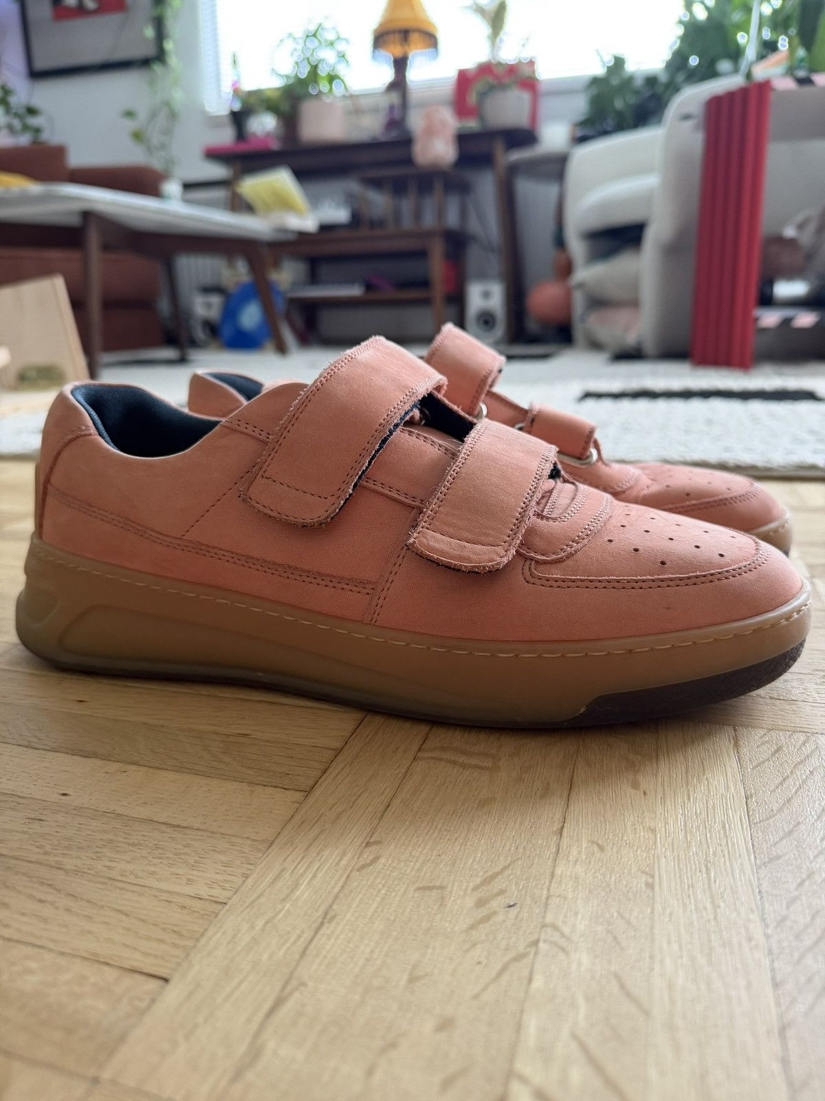 Acne Studios Acne Studios Pink Velcro Strap Sneakers Size 42 Size US 9 / EU 42 - 1 Thumbnail