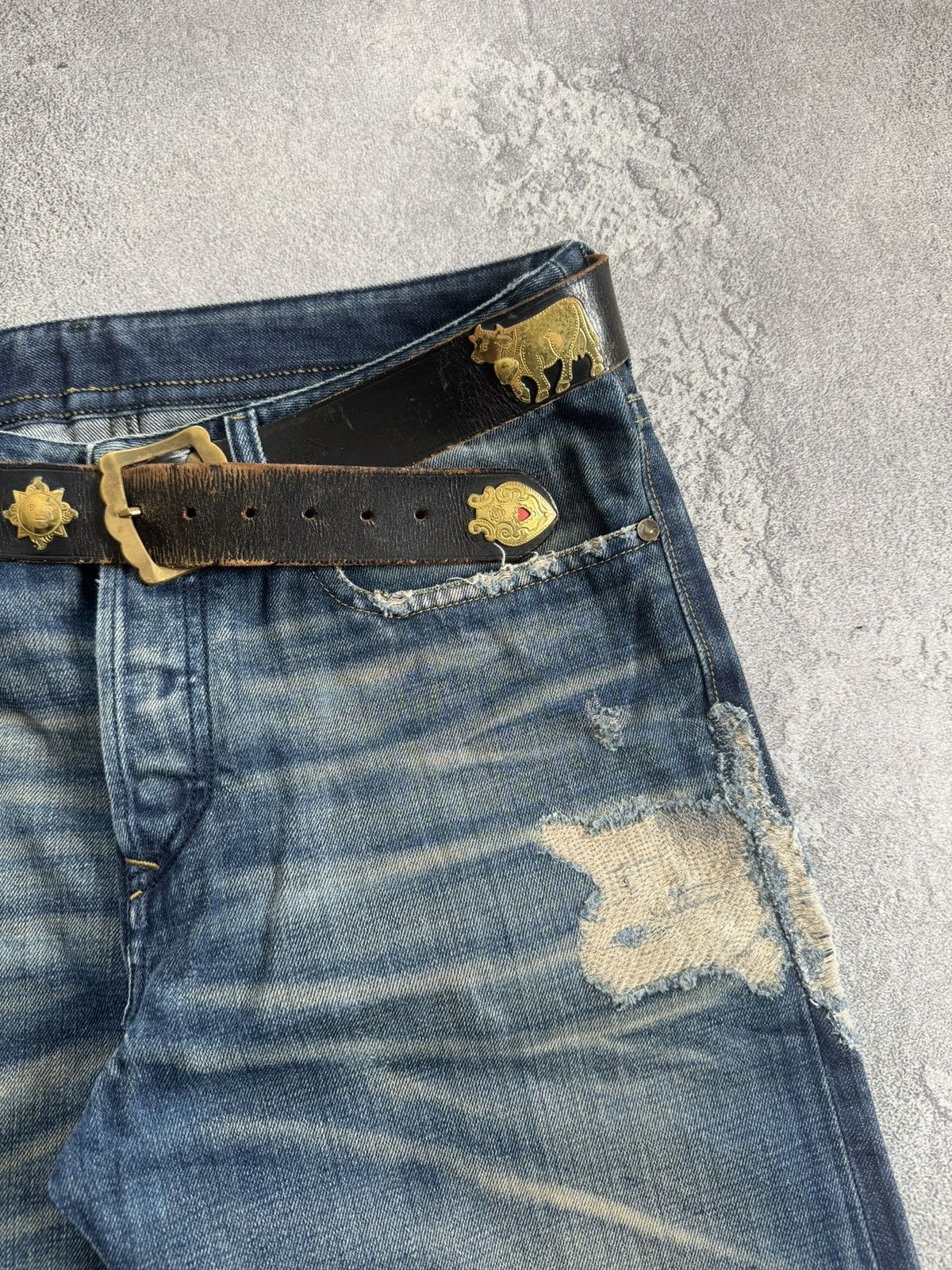 Etro 90s Retro vintage leather belt iconic cows 🐄 metal details Size ONE SIZE - 3 Thumbnail