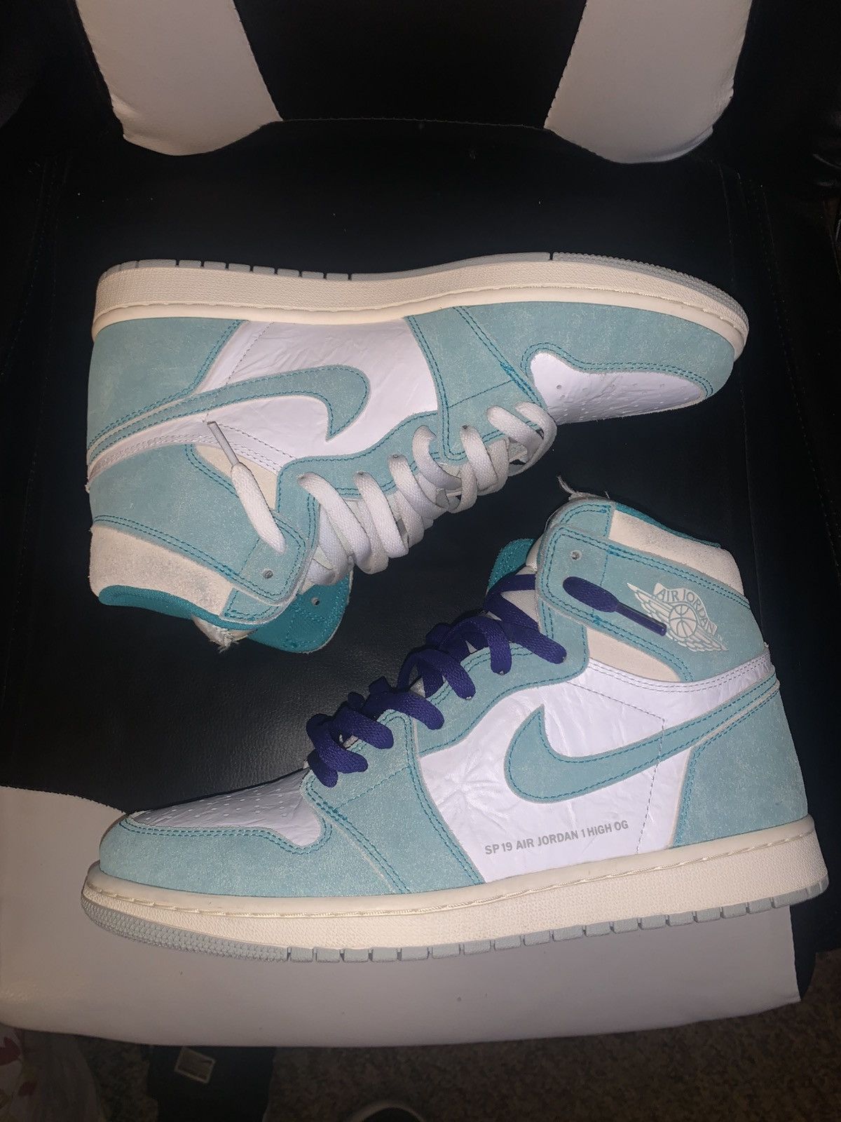 Nike Nike Air Jordan 1 High OG in teal and white Size US 11 / EU 44 - 2 Thumbnail