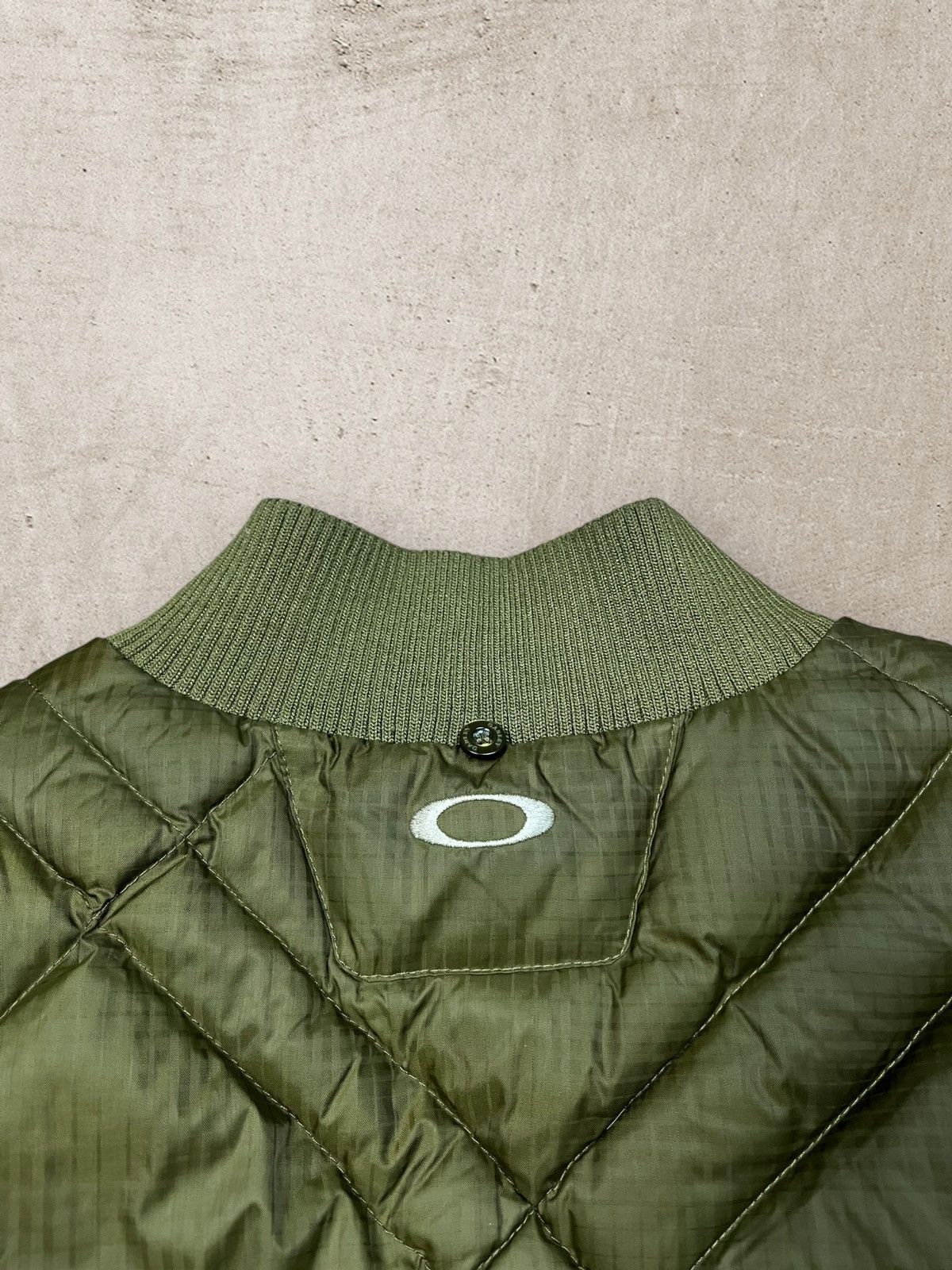 Oakley Oakley Puffer Vest Khaki Jacket Outdoors Mens XL Size US L / EU 52-54 / 3 - 7 Thumbnail