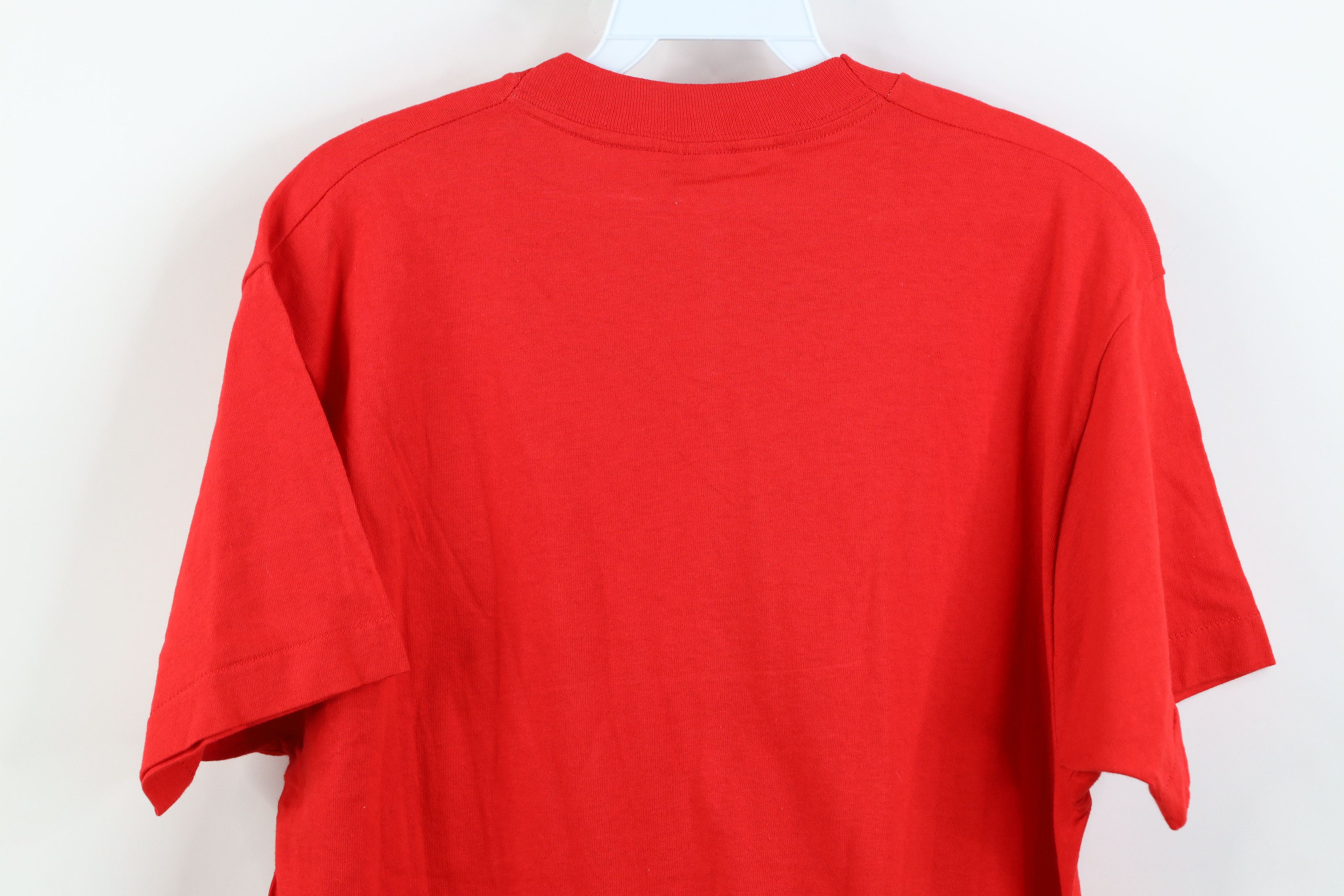 Vintage Vintage 90s Streetwear Short Sleeve T-Shirt Red Pocket USA Size US L / EU 52-54 / 3 - 10 Thumbnail