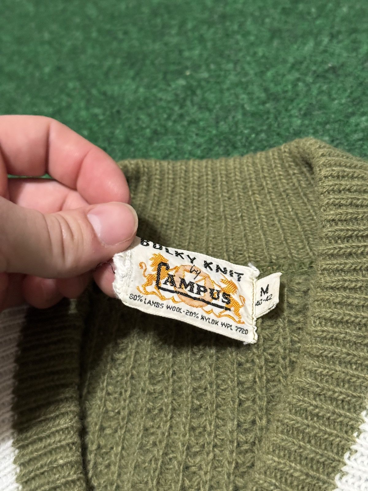 Vintage Campus Bulky Knit Oliver Green V Neck Lambs wool Sweater Size US M / EU 48-50 / 2 - 4 Thumbnail