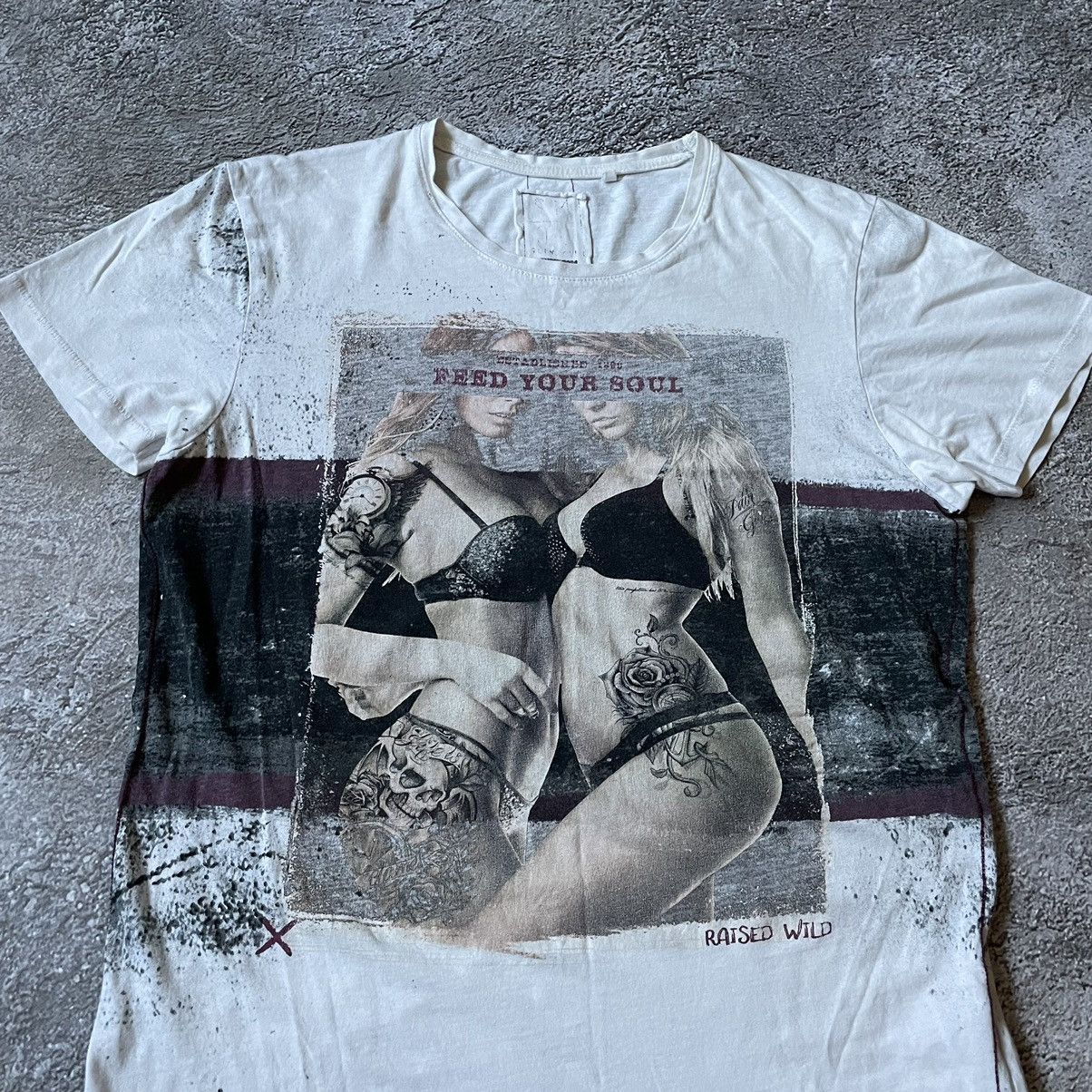Vintage Vintage Y2K Sun Faded Graphic Tee Streetwear Grunge Slim M Size US M / EU 48-50 / 2 - 5 Thumbnail