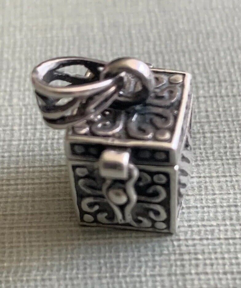 Vintage Vintage Sterling Silver 925 Pendant, Wish Box, Prayer Hinged Size ONE SIZE - 4 Thumbnail