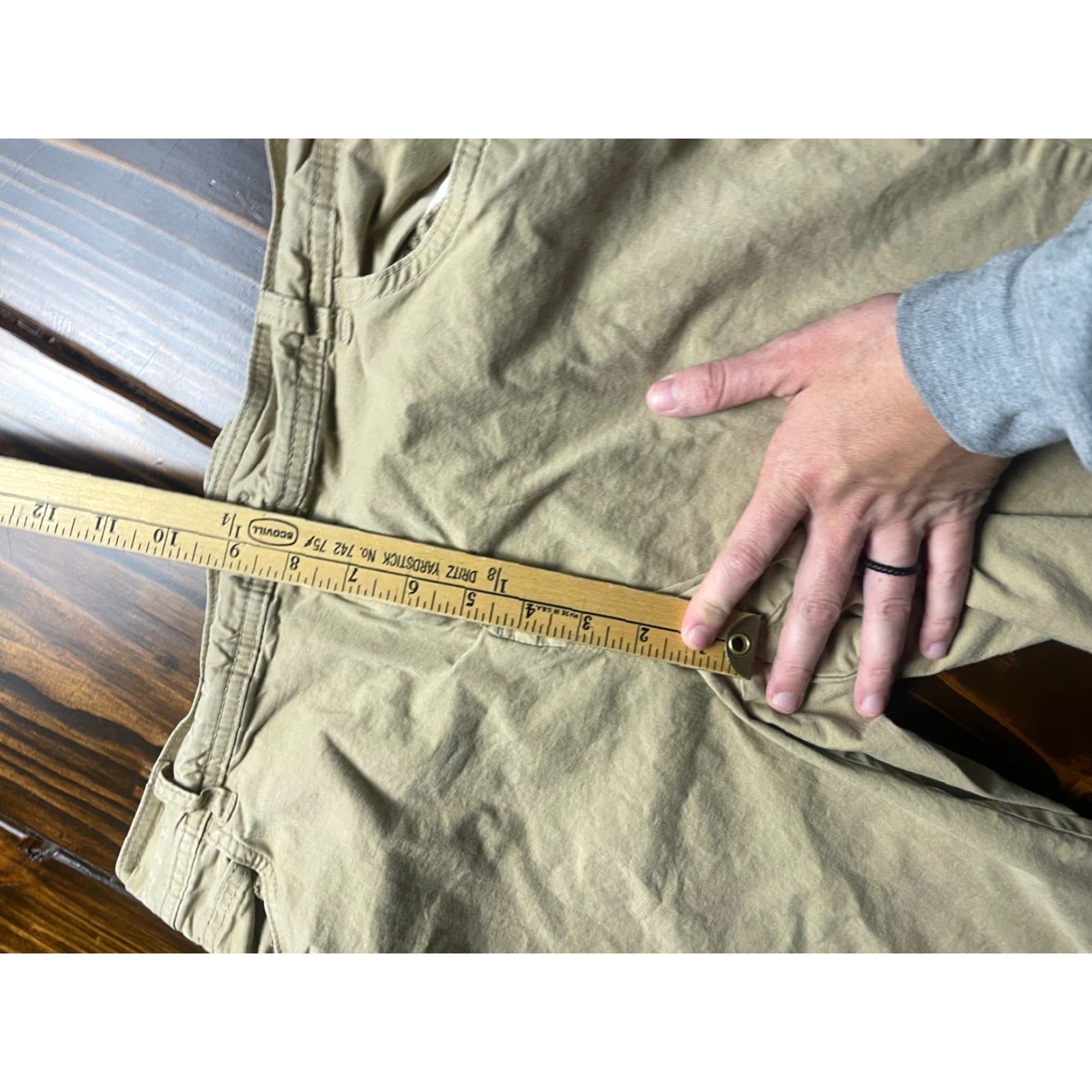 Vintage VINTAGE? (No) St Johns Bay Capri Shorts Women's 14P Tan Stretch Petite Pockets Mid Rise Denim Capri Jeans Womens 14P Tan Stretch Pockets Mid Rise Size 36" / US 14 / IT 50 - 5 Thumbnail
