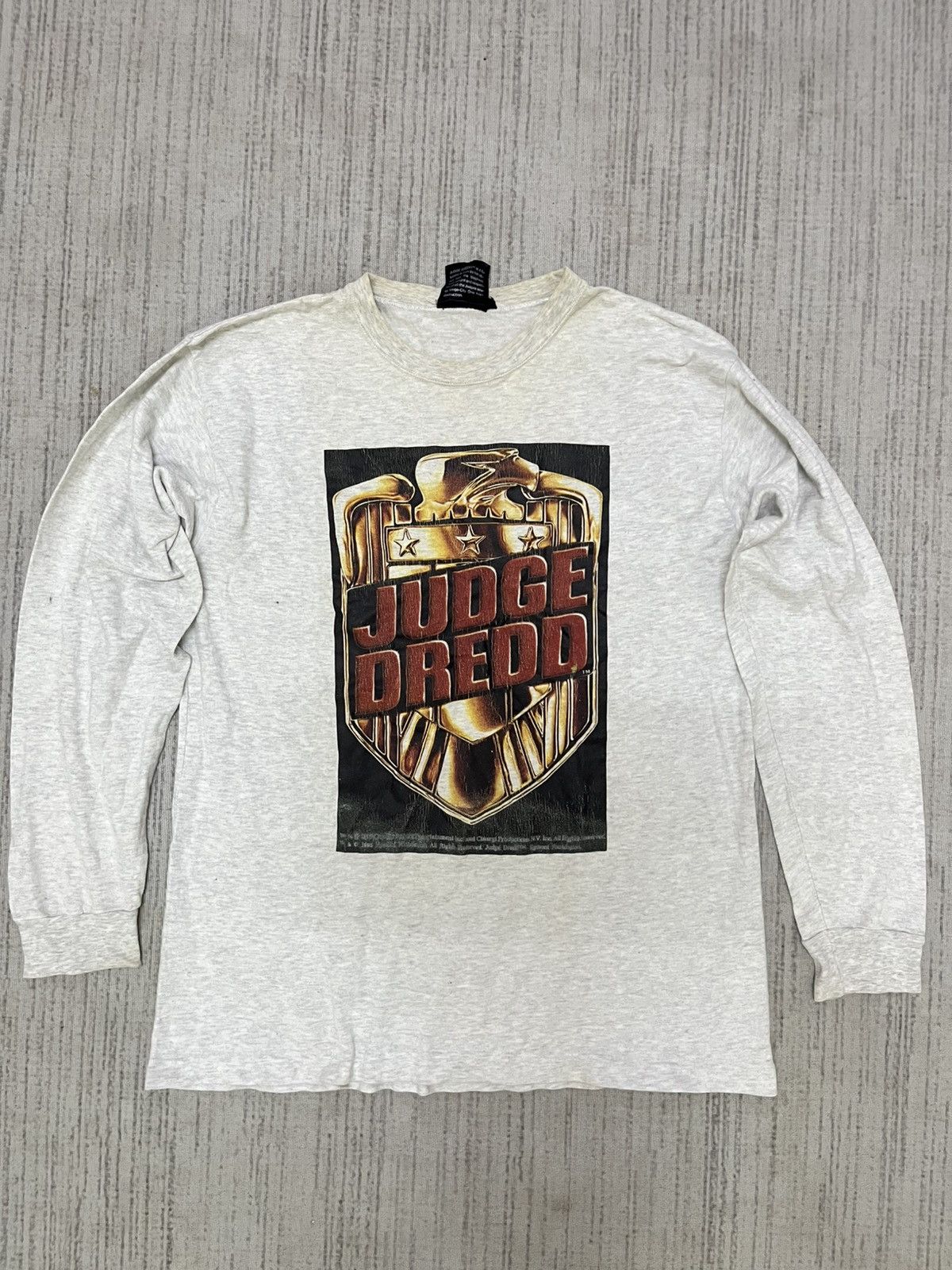 Vintage 1995 judge dredd single stitch shirt