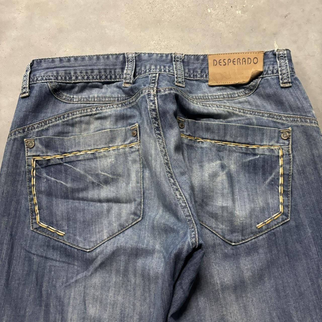 Japanese Brand × Vintage Crazy Vintage Y2K/2000s Grunge Faded Medium Wash Denim Jeans! Size US 31 - 7 Thumbnail