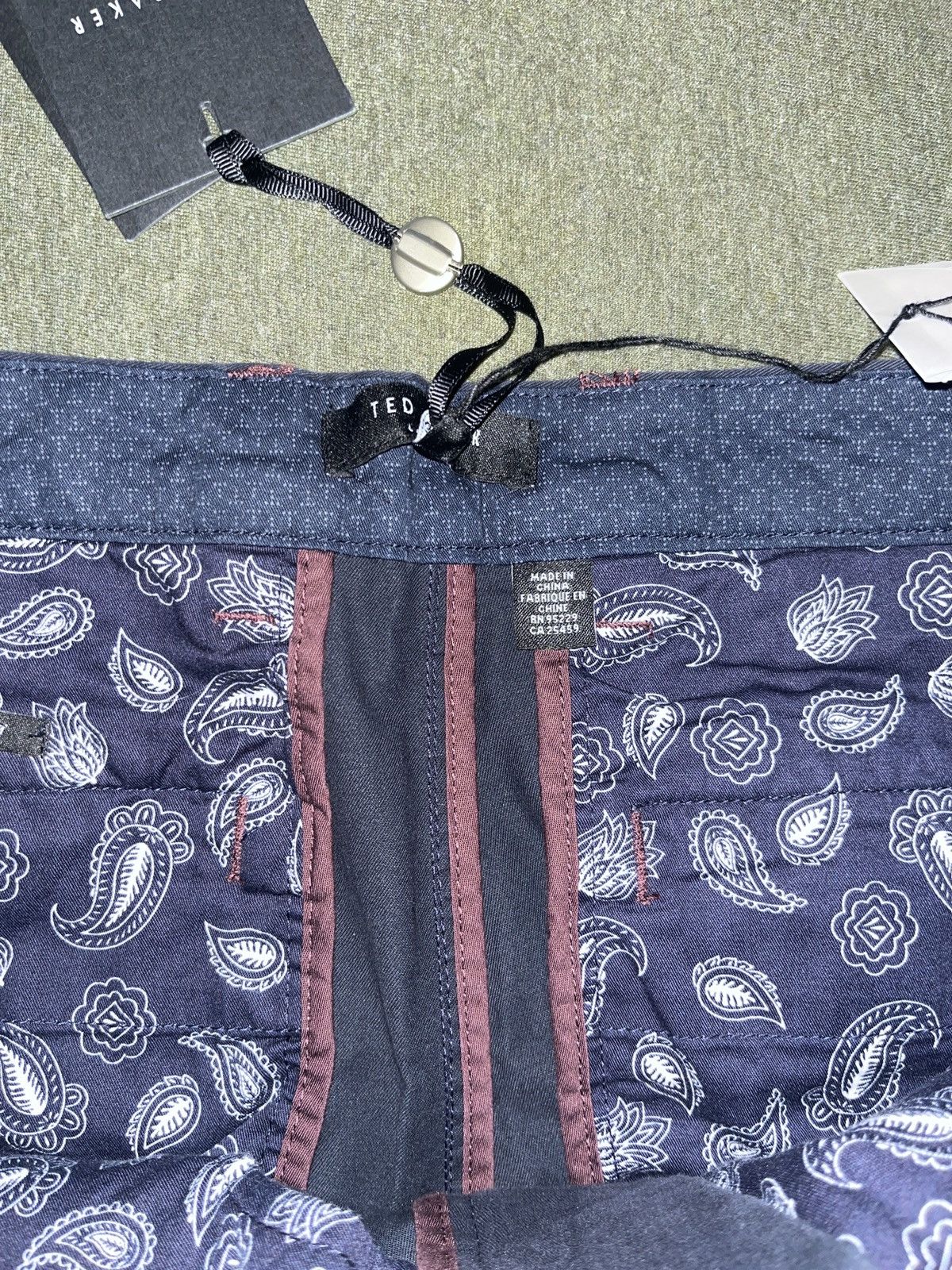 Ted Baker Brand new Ted baker shorts Size US 34 / EU 50 - 1 Thumbnail