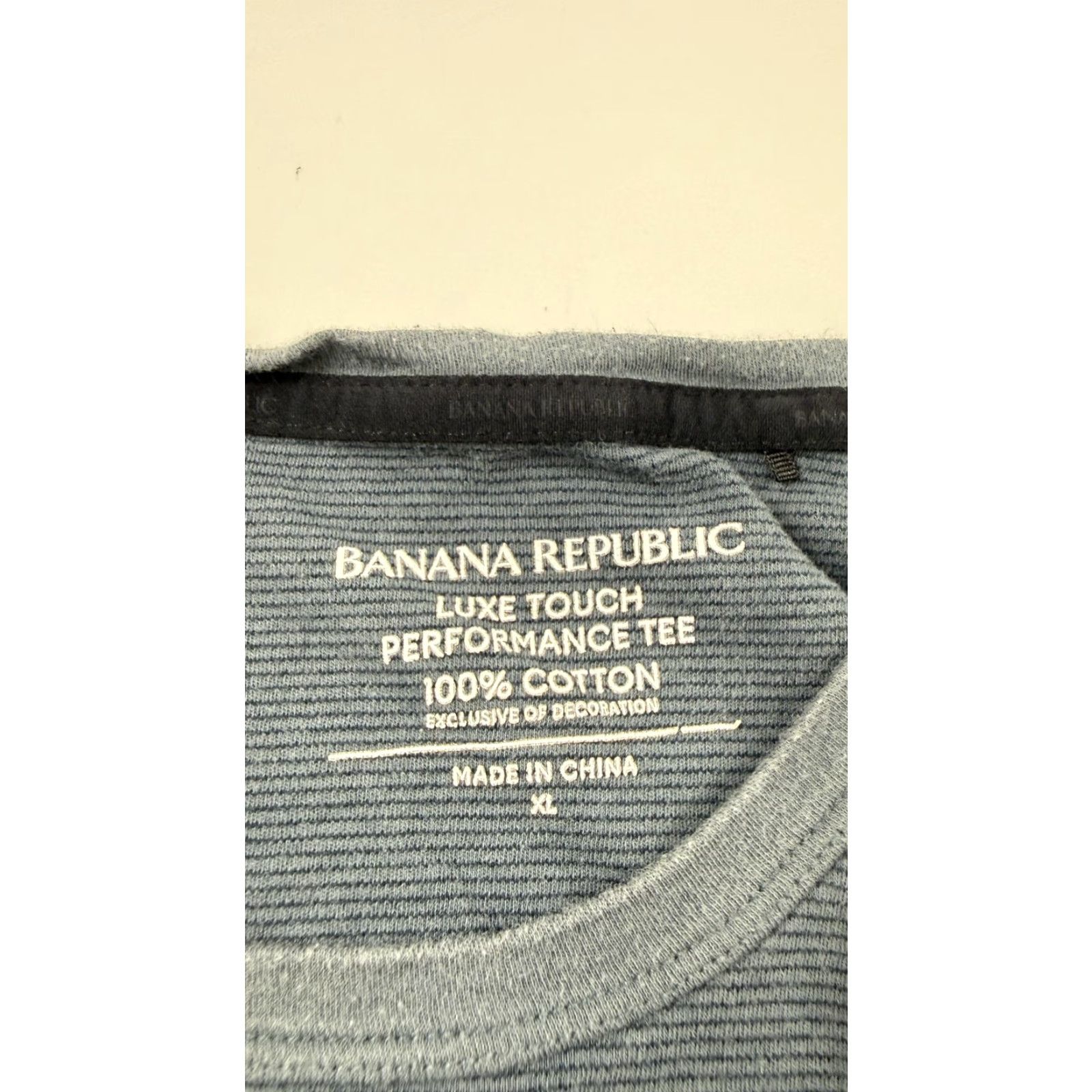 Banana Republic Banana Republic Shirt Mens XL Blue Luxe Touch Performance Tee Cotton Crewneck Shirt Mens XL Blue Luxe Touch Performance Tee Cotton Crewneck Size US XL / EU 56 / 4 - 3 Thumbnail