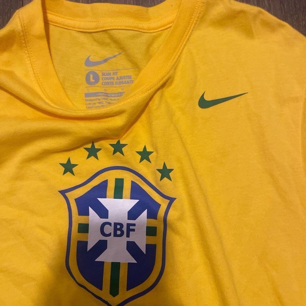Nike Nike Brazilian soccer t shirt Size US L / EU 52-54 / 3 - 3 Thumbnail