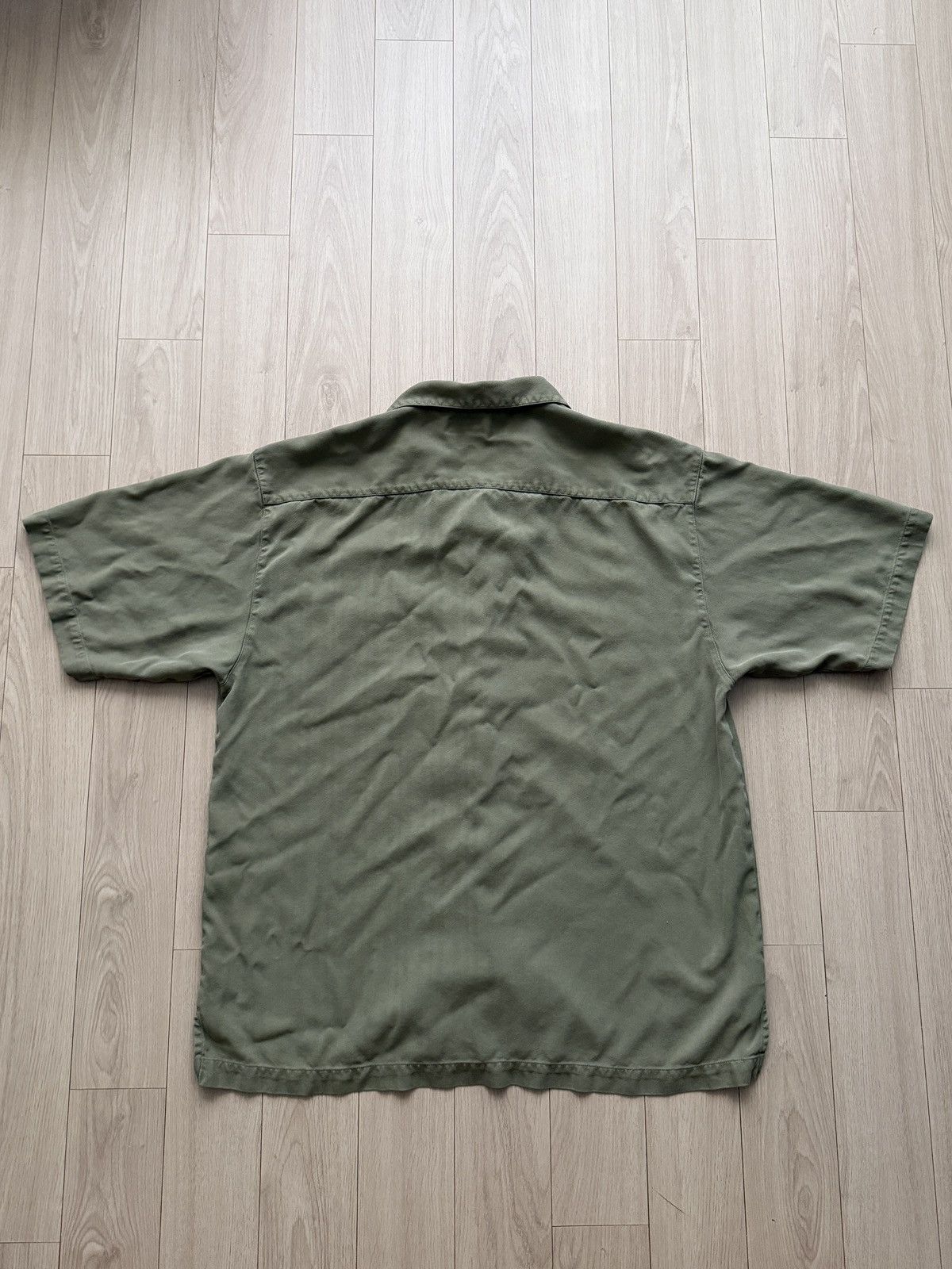 Tommy Bahama Solid Silk Shirt Size US M / EU 48-50 / 2 - 4 Thumbnail