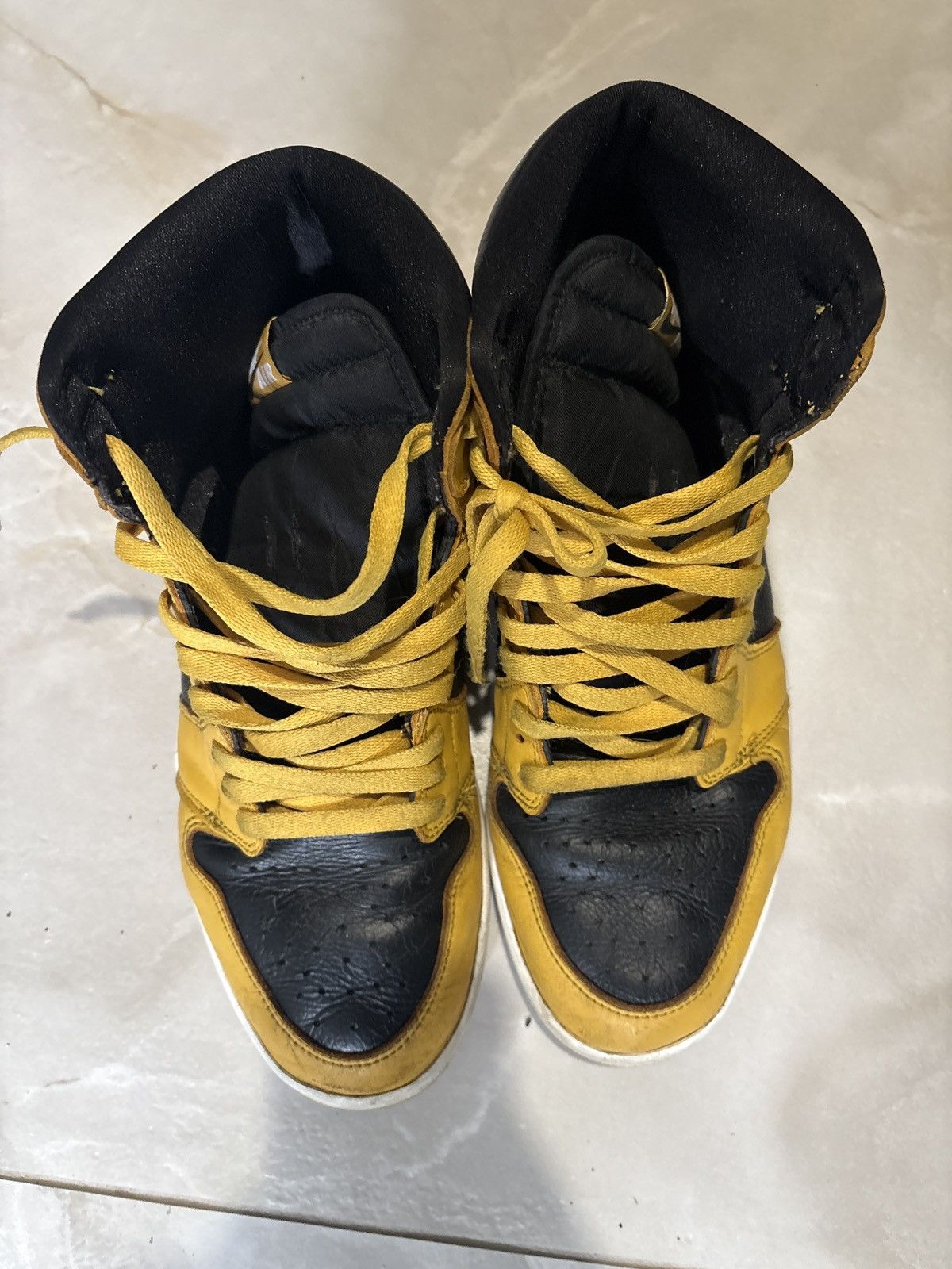 Jordan Brand Jordan 1 Retro High Pollen Size US 9.5 / EU 42-43 - 7 Thumbnail