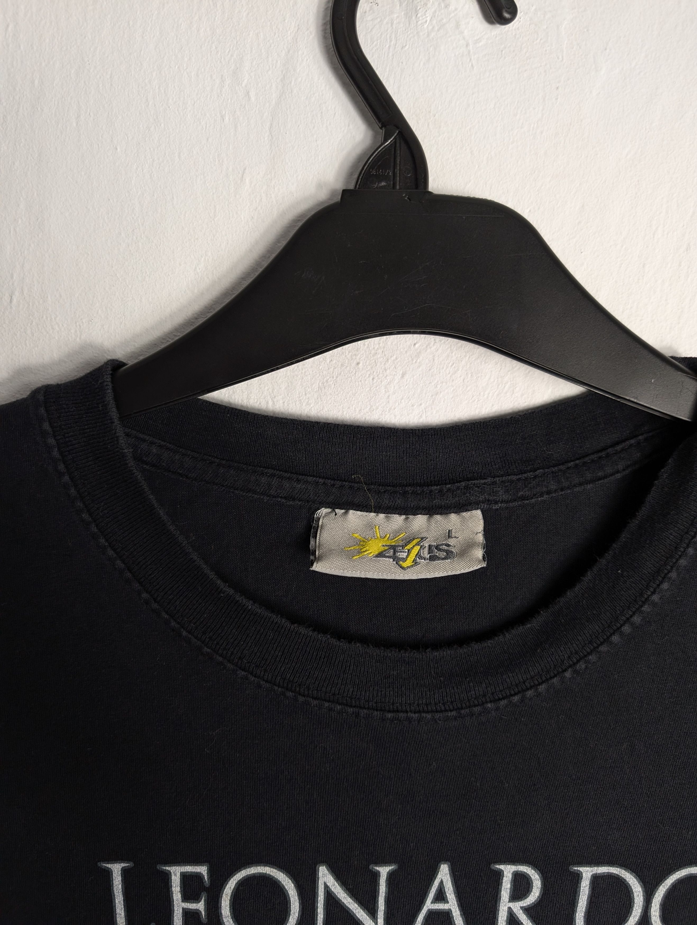 Vintage Vintage Leonardo Da Vinci Vitruvian Man T-shirt 00s y2k Size L / US 10 / IT 46 - 4 Thumbnail