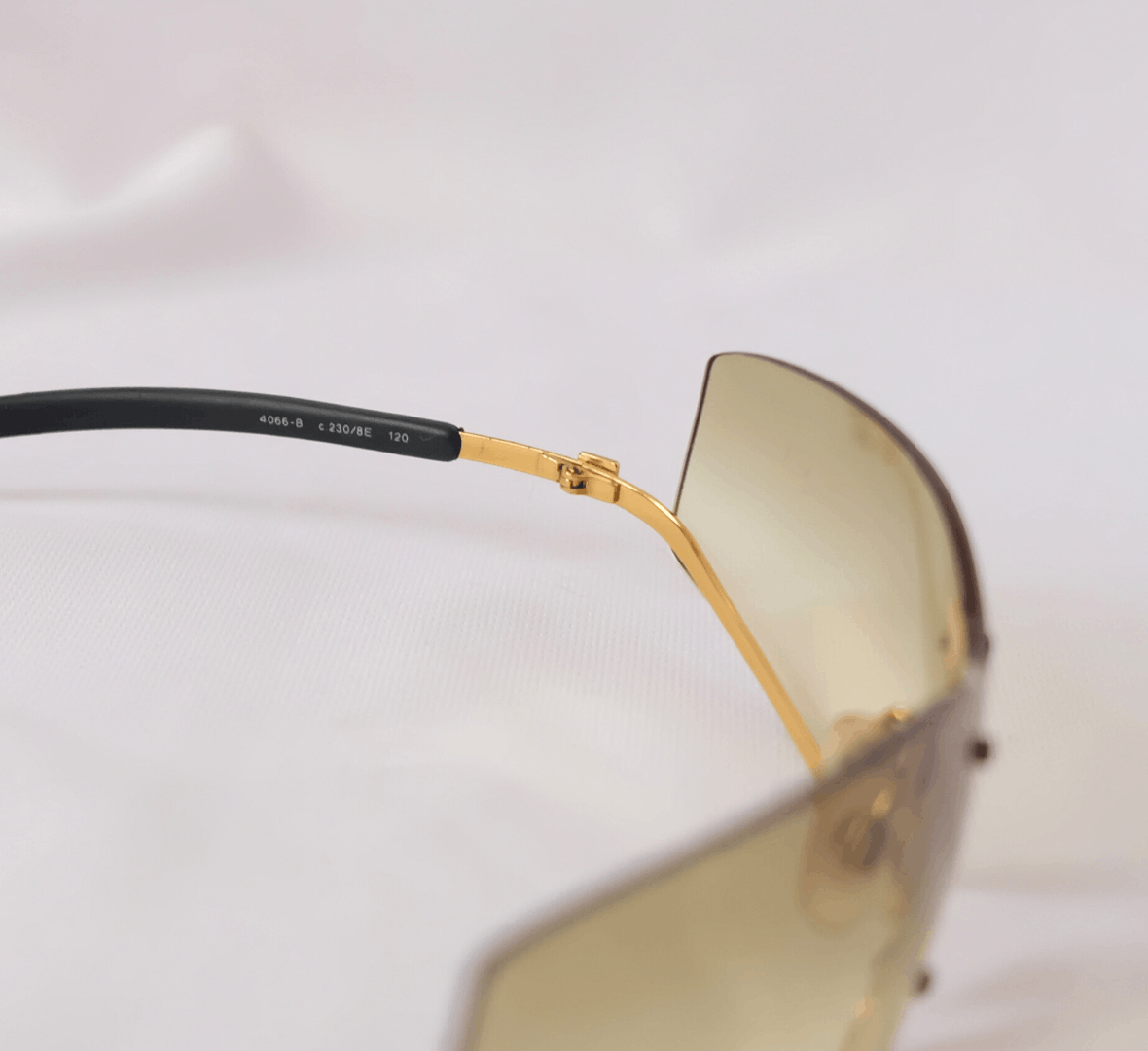 Chanel Vintage Chanel 4066 Women Sunglasses Size ONE SIZE - 8 Thumbnail