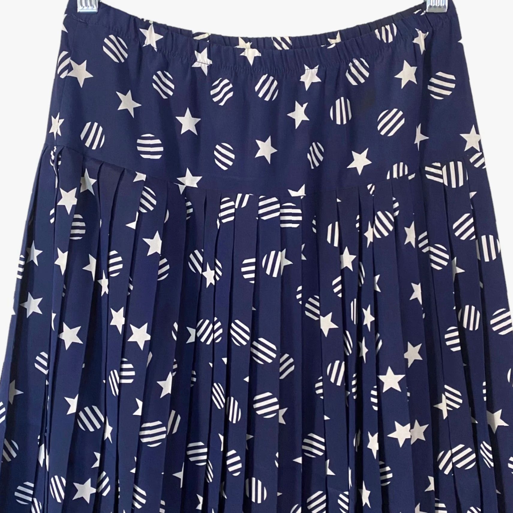 Vintage VINTAGE Castleberry High-Waisted Pleated Midi Skirt Womens 4 Blue Star Print USA Size 27" / US 4 / IT 40 - 5 Thumbnail