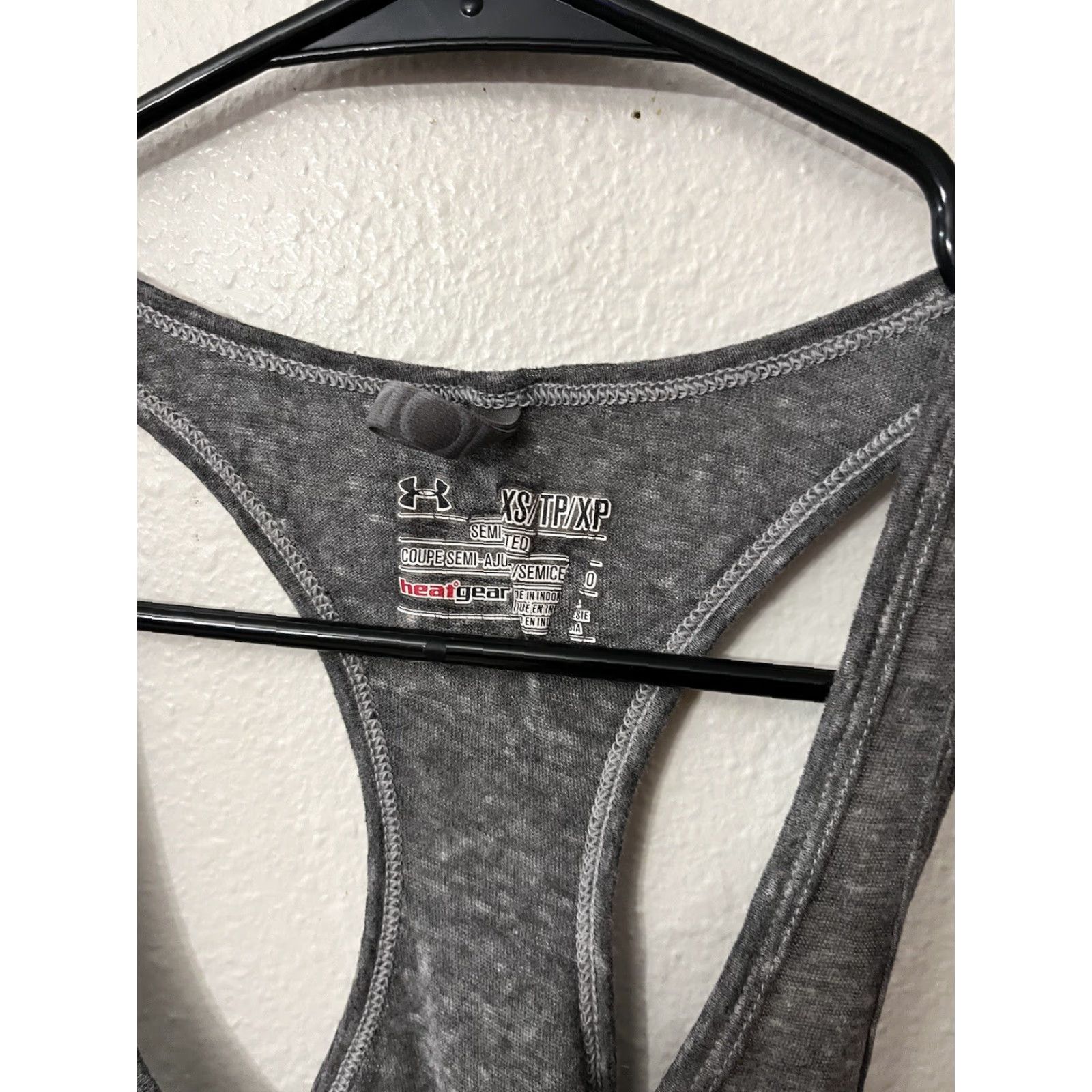 Under Armour Under Armour Heatgear Tank XS Gray Heather Athletic Sleeveless Womens Size ONE SIZE - 3 Thumbnail
