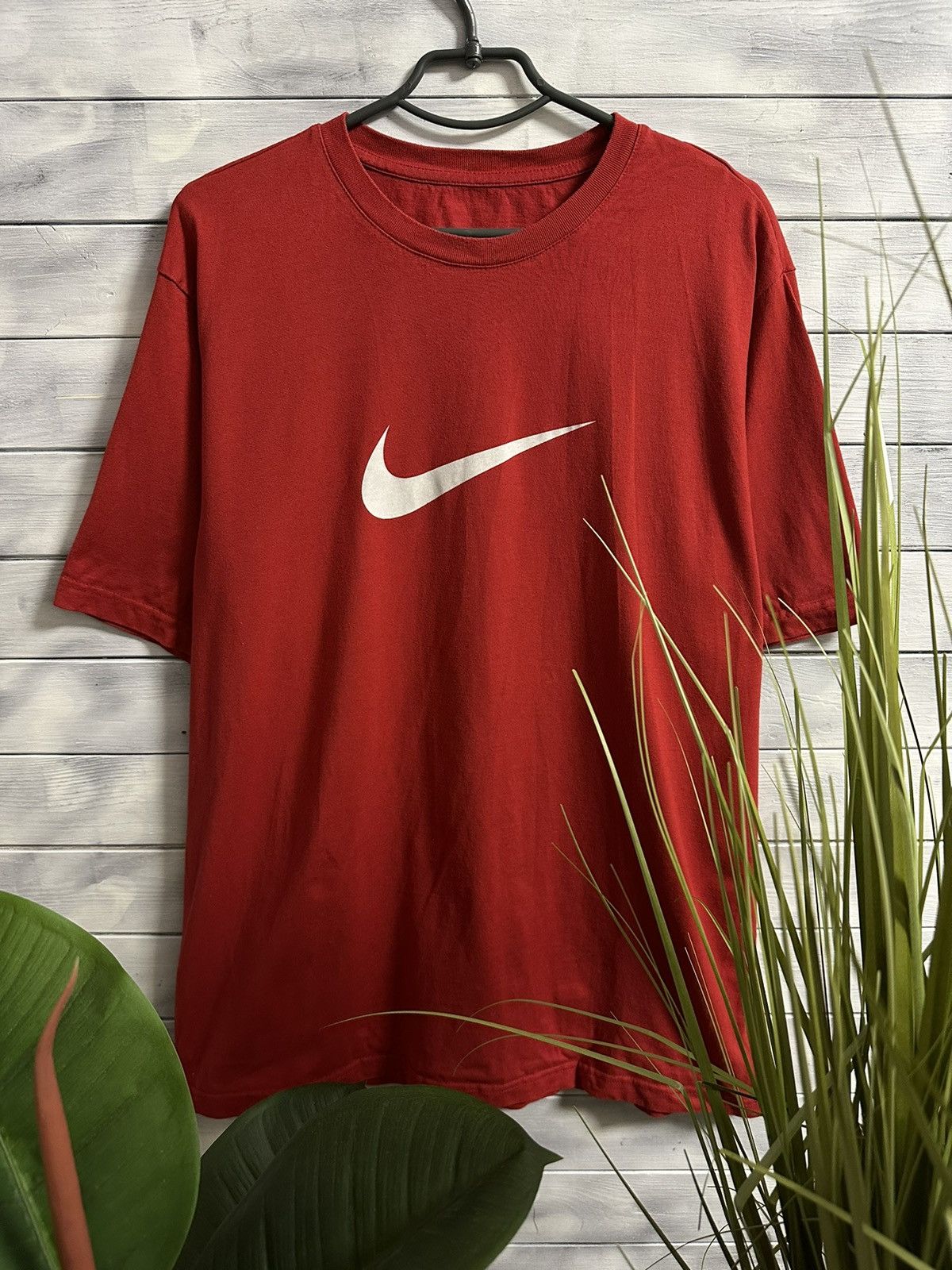 Nike Rare Vintage T-Shirt Nike Big Swoosh Centr Logo Drill Size US XL / EU 56 / 4 - 1 Thumbnail