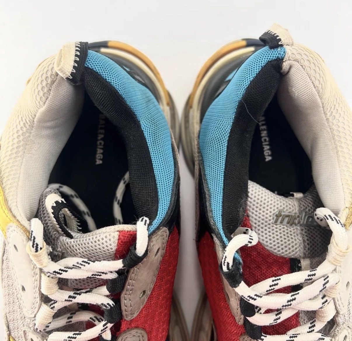 Balenciaga Balenciaga Triple S Men's Dad Shoes Yin-Yang Color Block K12 Size US 8.5 / EU 41-42 - 4 Thumbnail