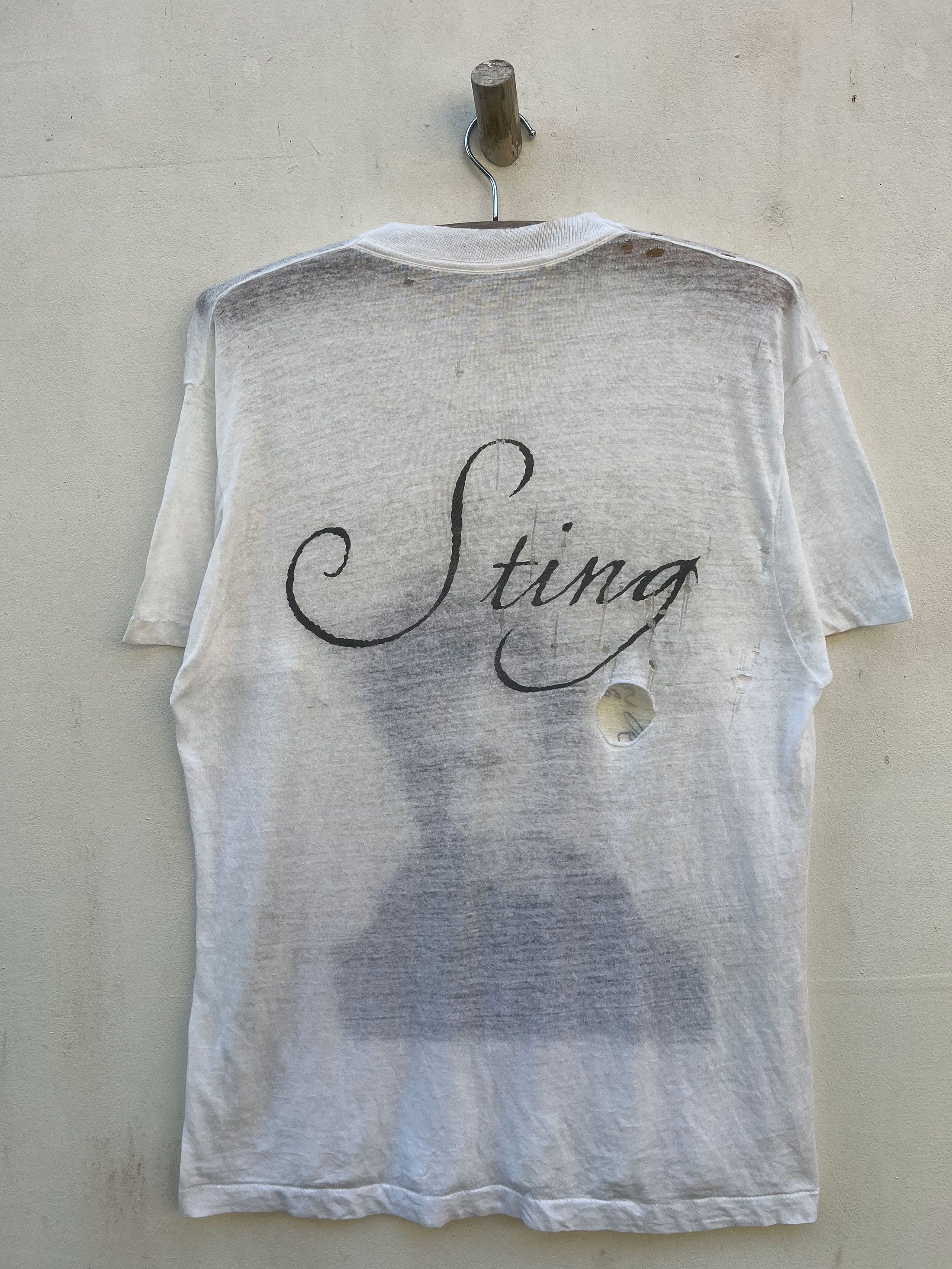 Band Tees Vintage Sting 90s Paper Thin Distressed Burn Out Size US L / EU 52-54 / 3 - 6 Thumbnail