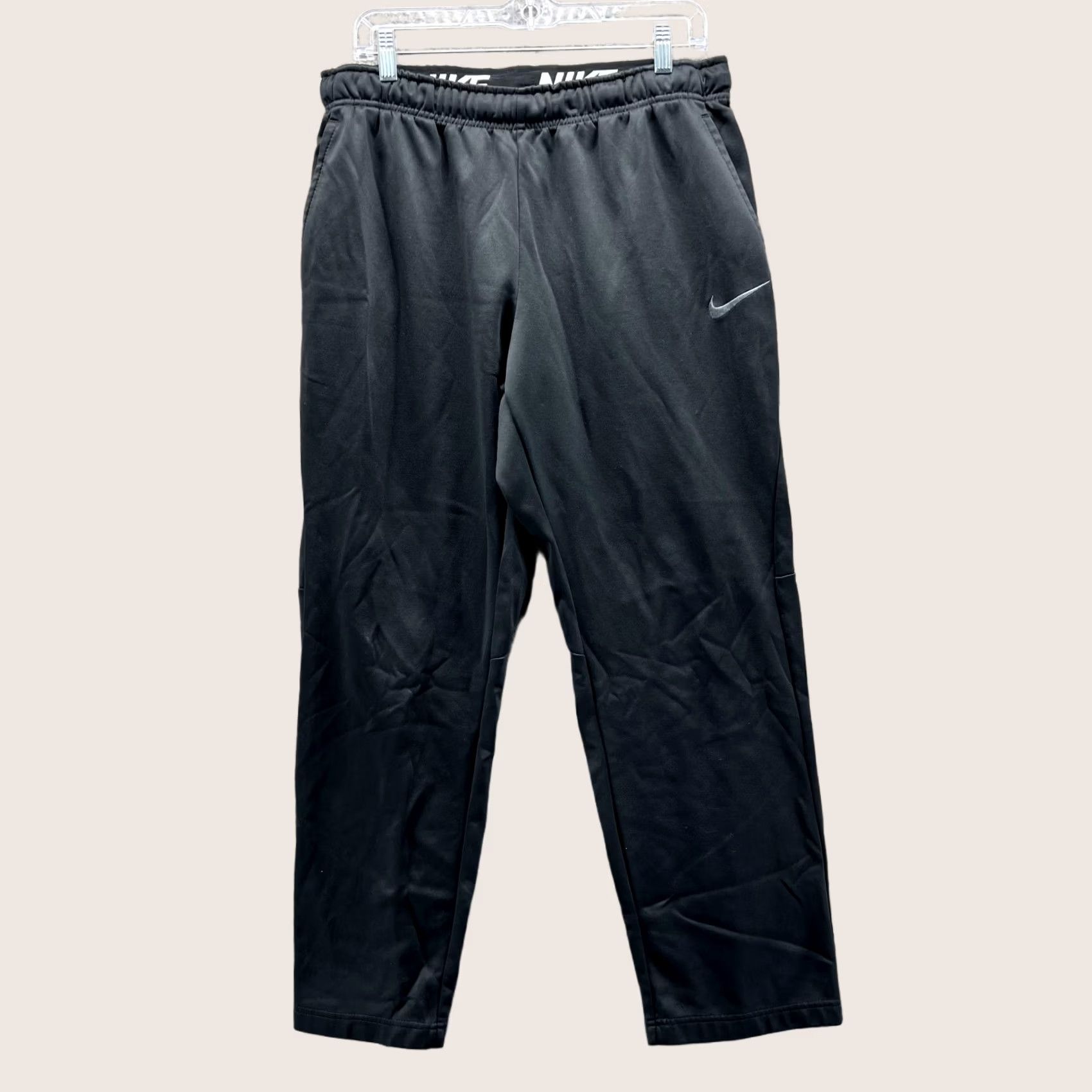 Nike Nike Sweatpants Pants Large Adult Regular L Black Athletic Knit Polyester Therma Fit Dri Fit Size US 33 - 1 Thumbnail
