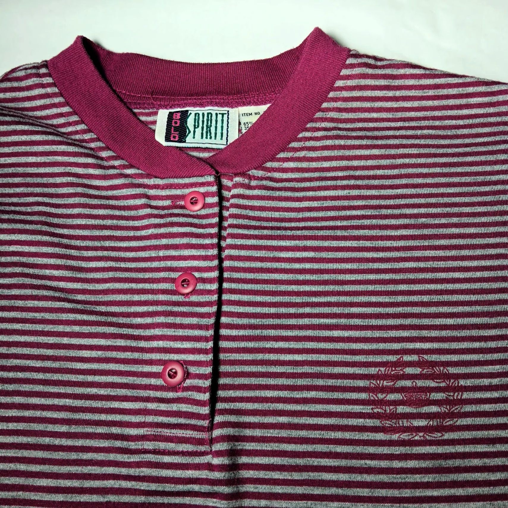 Vintage VINTAGE Bold Spirit Shirt Womens S Pink Gray Crew Neck Short Sleeve Button Knit 1990s Grunge Basic Crest Casual Size S / US 4 / IT 40 - 7 Thumbnail