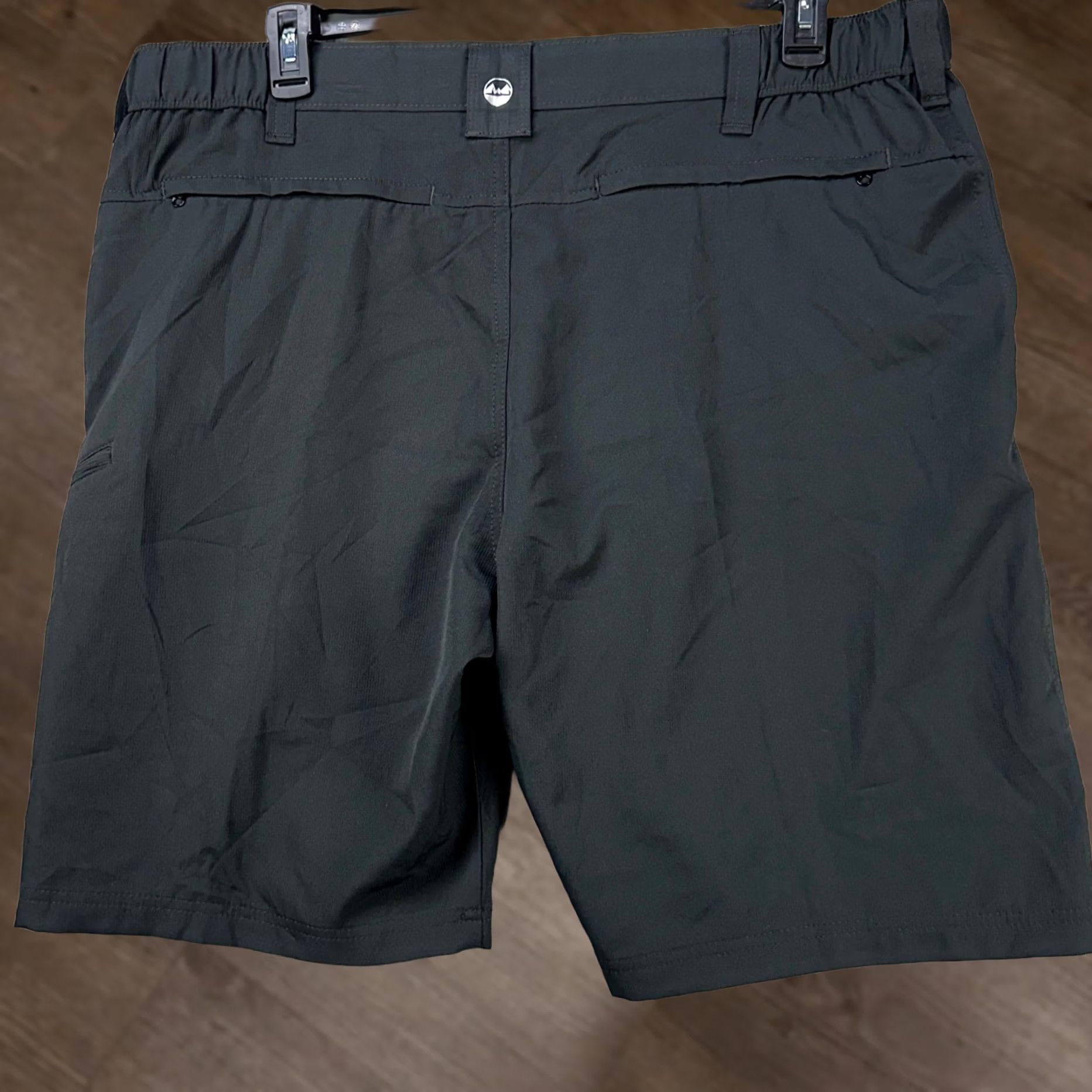 Wrangler VINTAGE: No Wrangler Shorts Cargo Mens 40 Black Flat Front Zipped Pocket Hiking Outdoor NEW Size US 40 / EU 56 - 1 Thumbnail