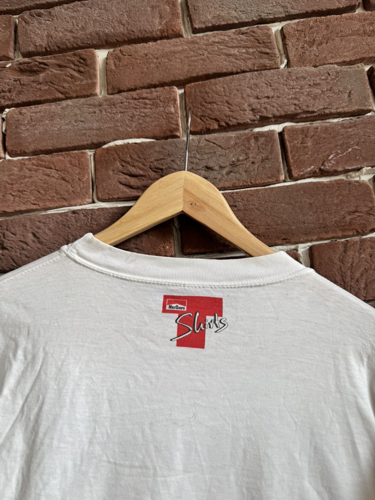 Marlboro Vintage 90s Marlboro Cigarettes Vintage Tee Wild West Rare Size US XL / EU 56 / 4 - 9 Thumbnail