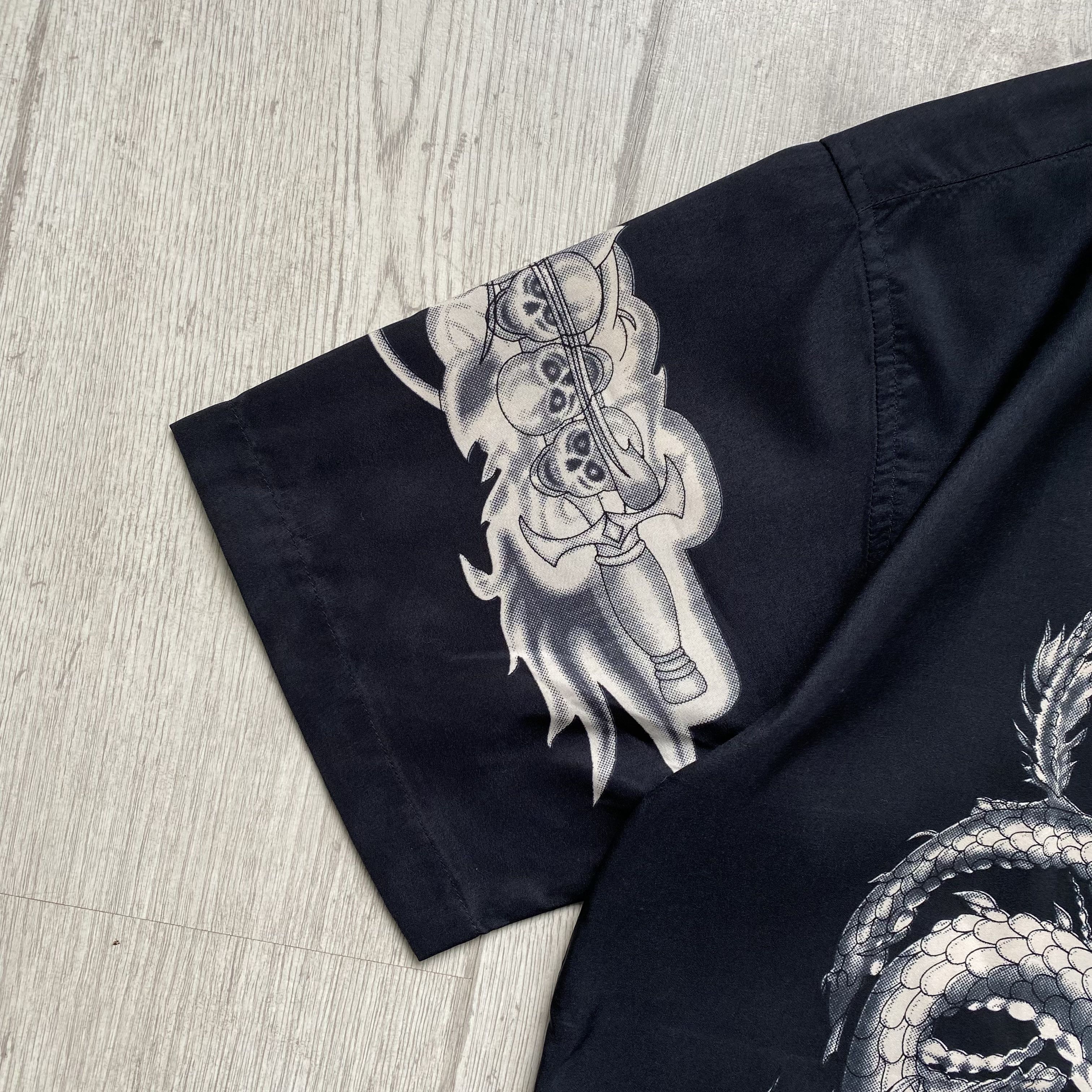 Japanese Brand 🐉 Vintage Dragon Skulls Shirt Japanese Y2K Hawaiian Size US S / EU 44-46 / 1 - 4 Thumbnail