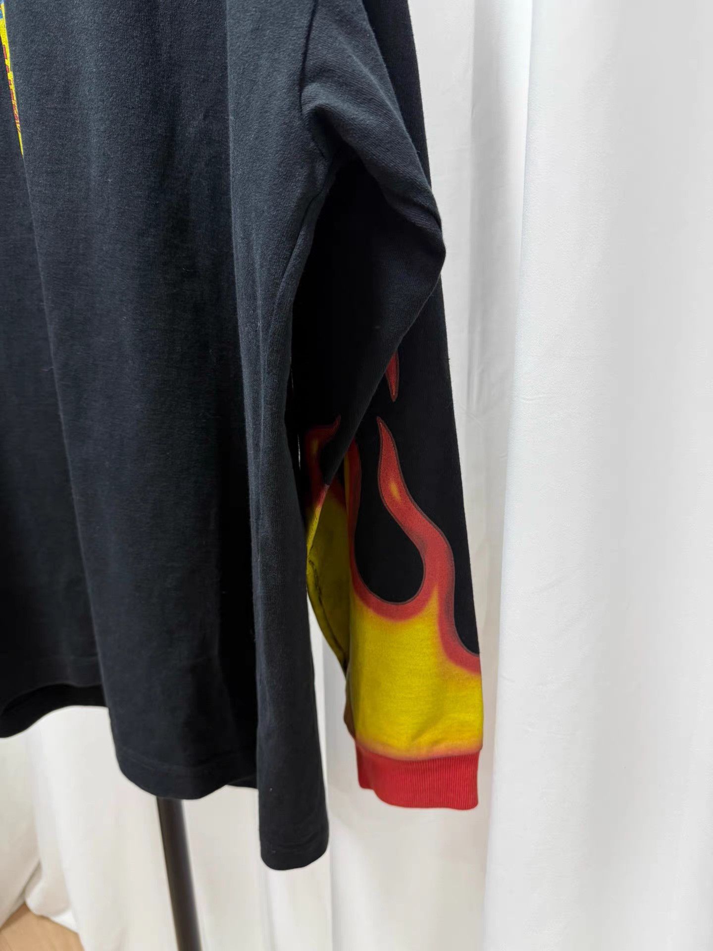 Vetements Vetements Flame Long Sleeve K20 Size US L / EU 52-54 / 3 - 4 Thumbnail