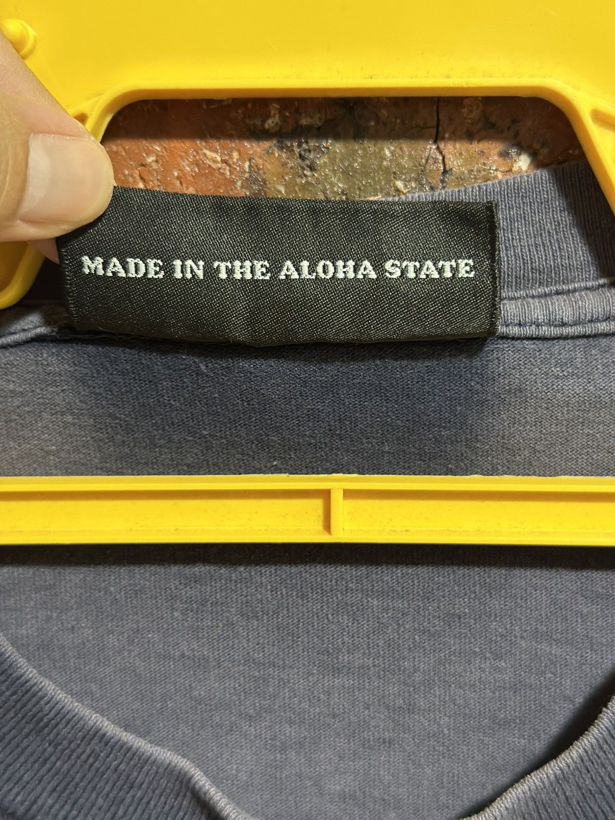 Vintage Vintage T&C Surf Made In The Aloha State Sun Faded Tee Size US L / EU 52-54 / 3 - 6 Thumbnail