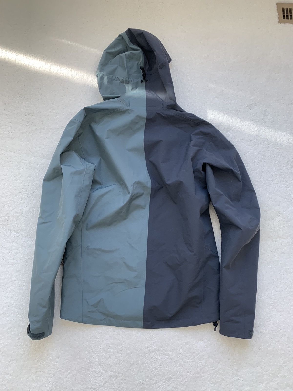 Arc'Teryx Arcteryx beta recut pluton/proteus colorway #19 | Grailed