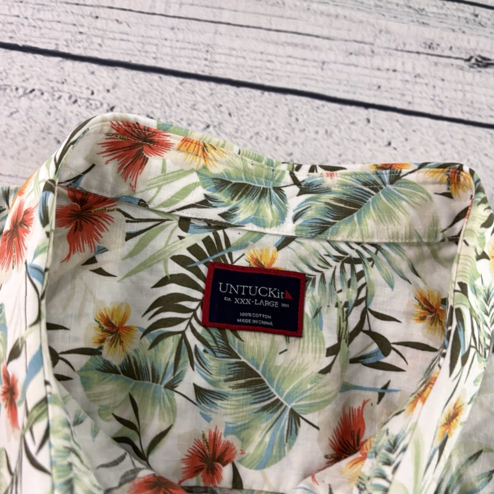 UNTUCKit UNTUCKit Bosler Short Sleeve Hawaiian Cotton Button Front Shirt Men's 3XL Size US XXL / EU 58 / 5 - 2 Thumbnail