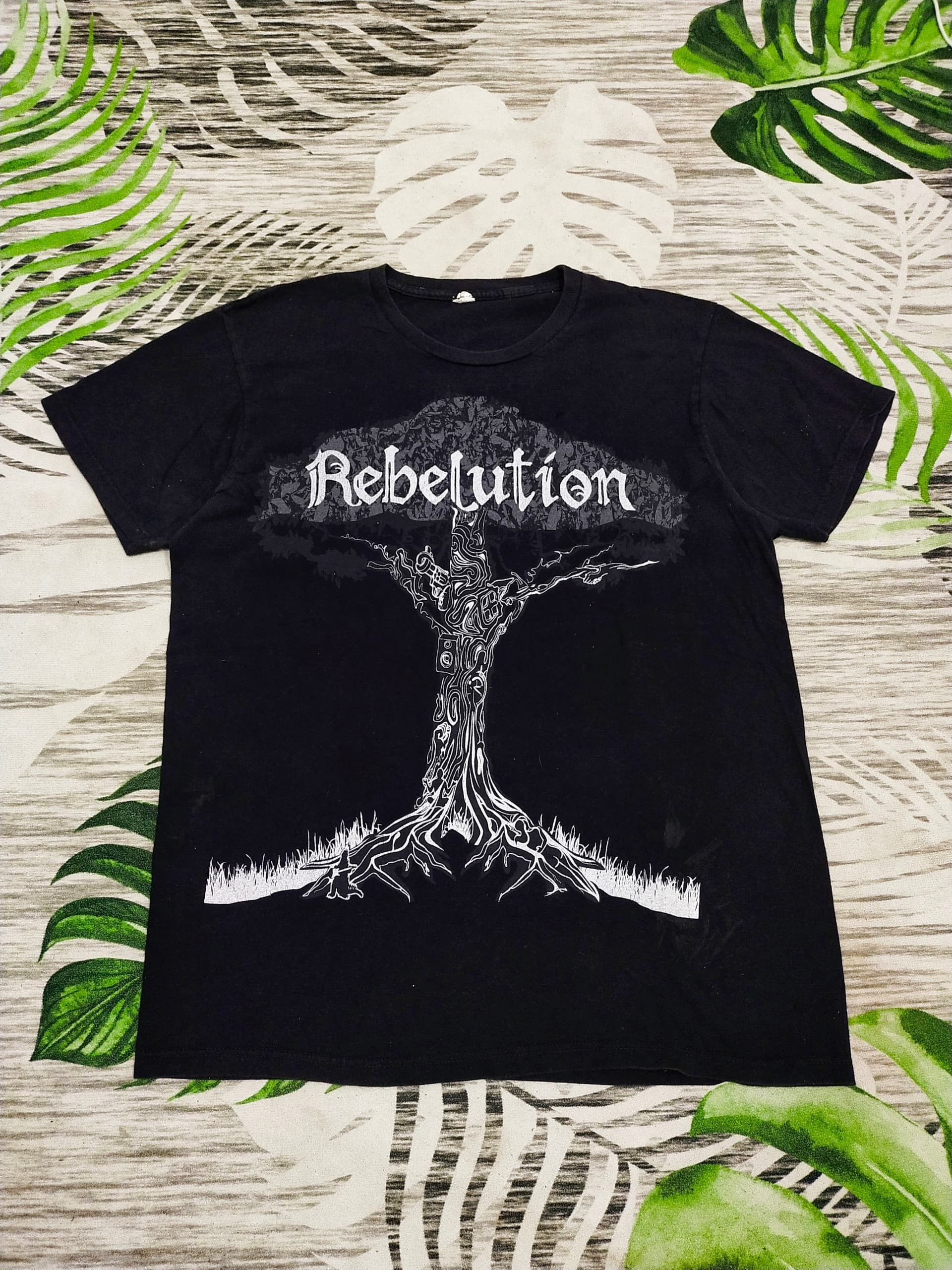 Band Tees Vintage Rebelution Ska rock band tee affliction style design Size US L / EU 52-54 / 3 - 1 Thumbnail