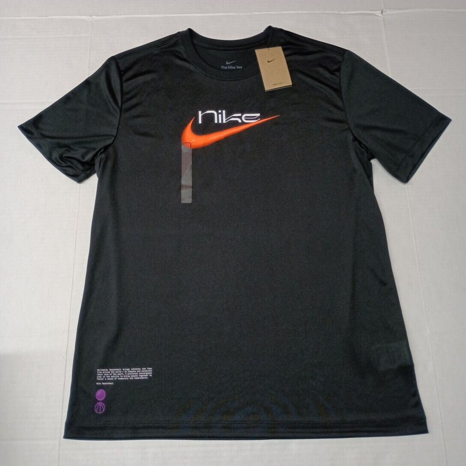 Nike Nike Basketball "Worldwide Wordsmith" T-Shirt Men's L Black Size US L / EU 52-54 / 3 - 1 Thumbnail